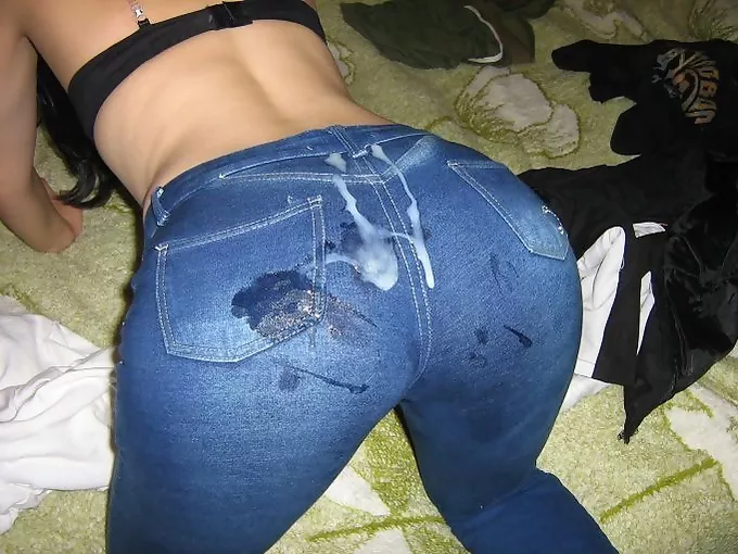 Jeans just look better with cum on them!