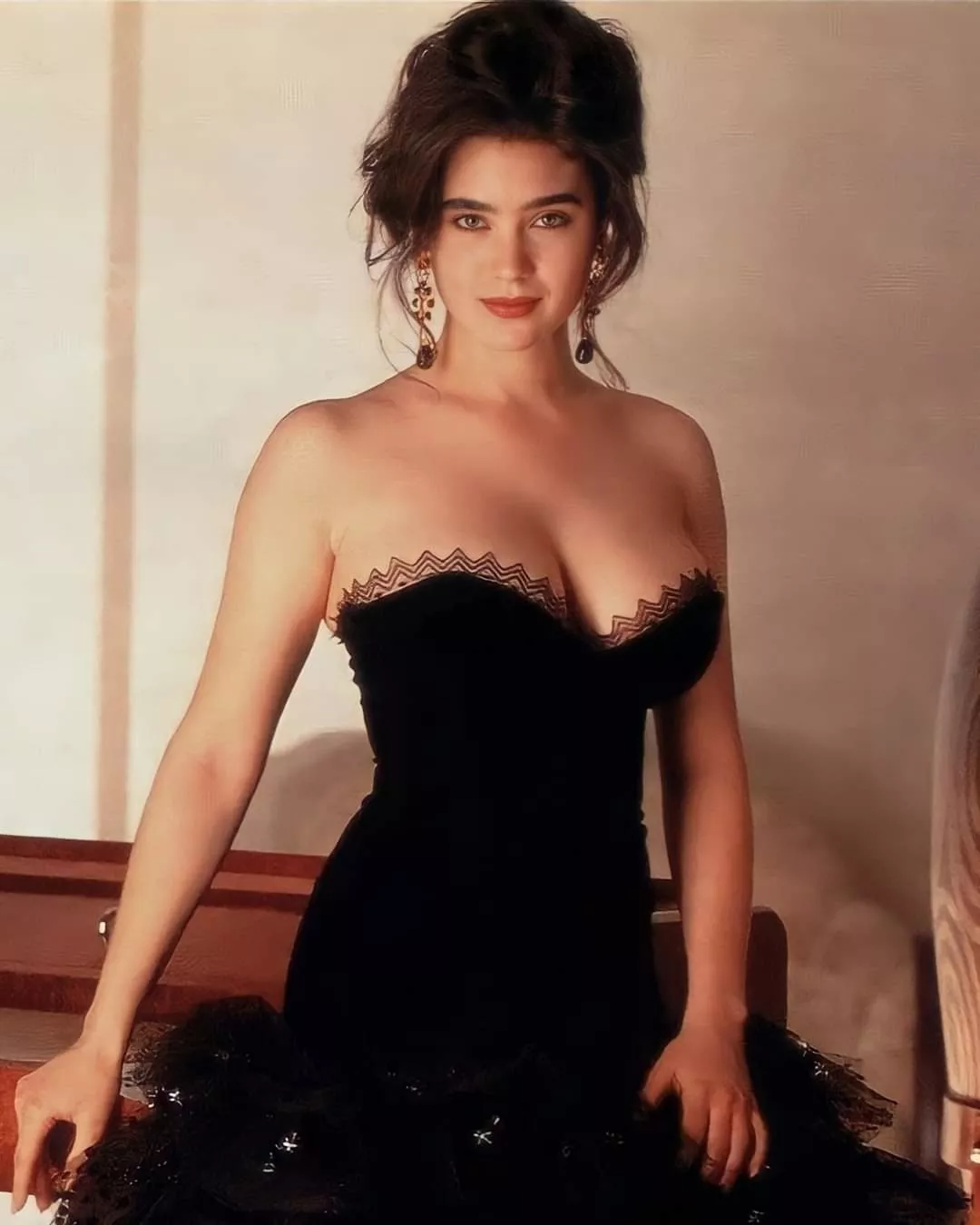 🖼️| Jennifer Connelly in her 20s.