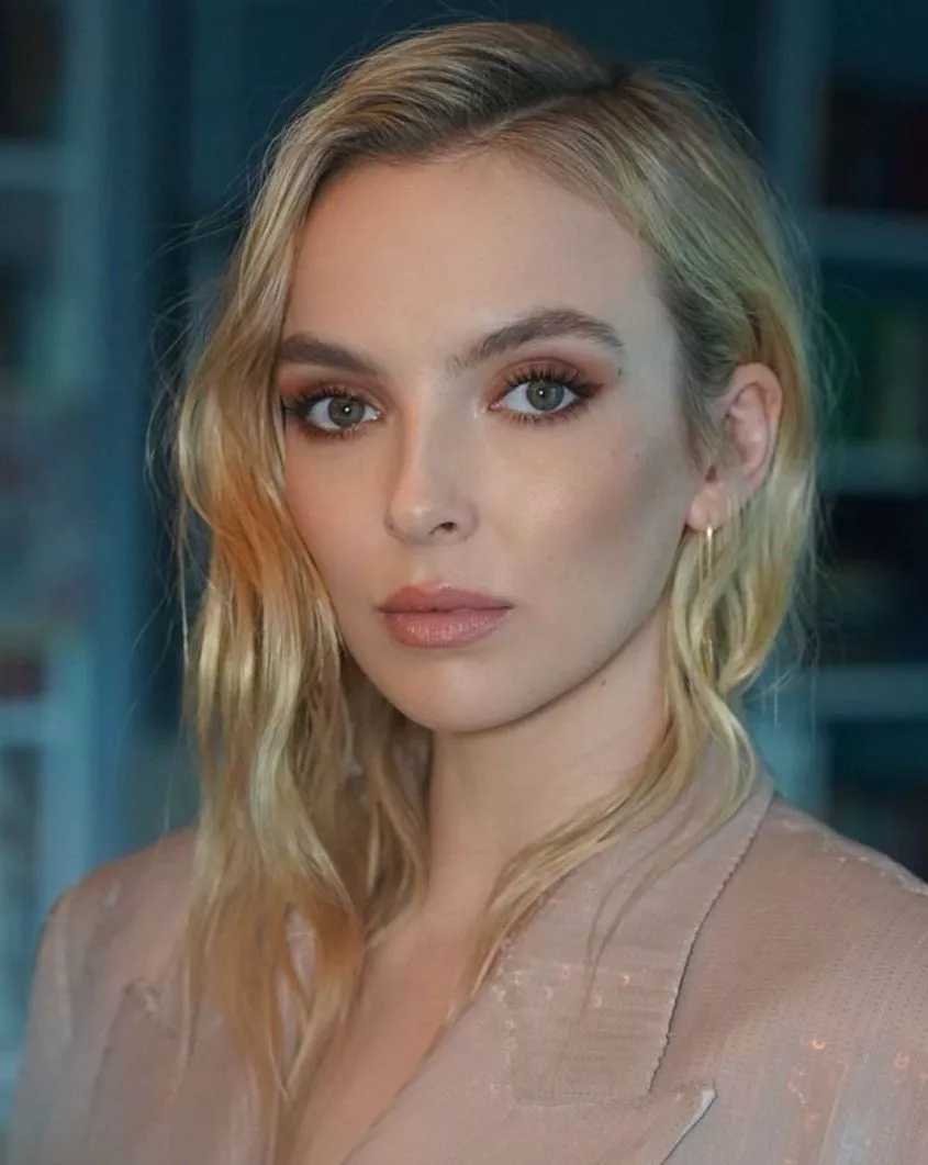 Jodie comer