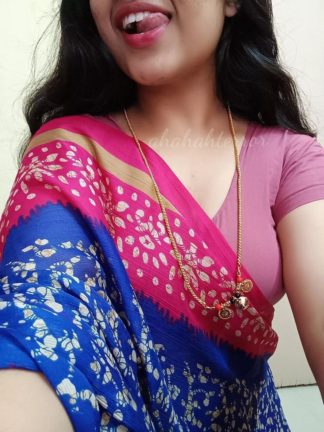 Just a decent Indian wife with dirty fantasies ðŸ¤«