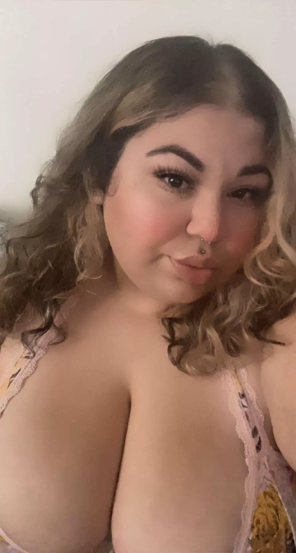 Just a fat slut 🙊🙈