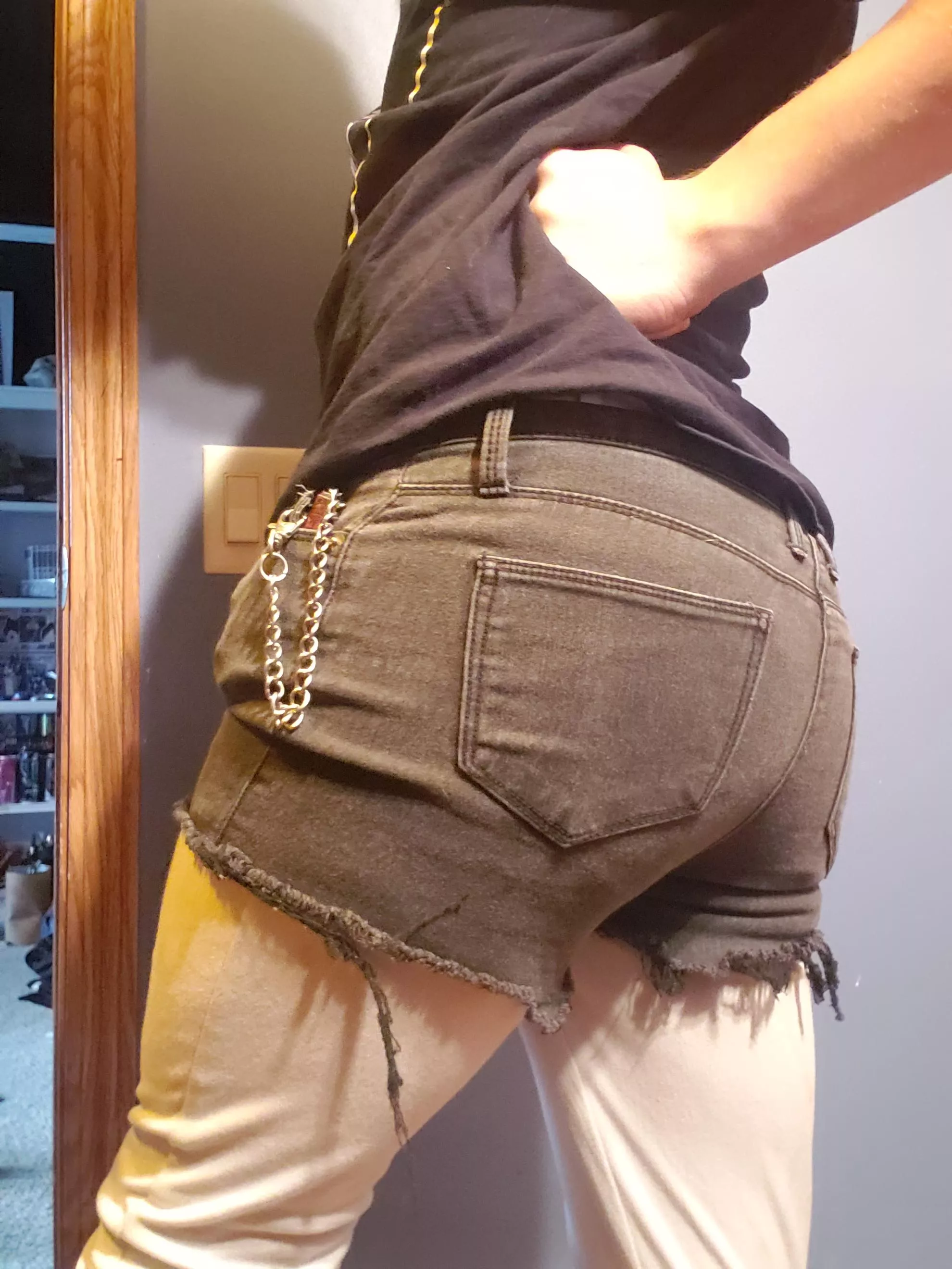 Just booty uwu