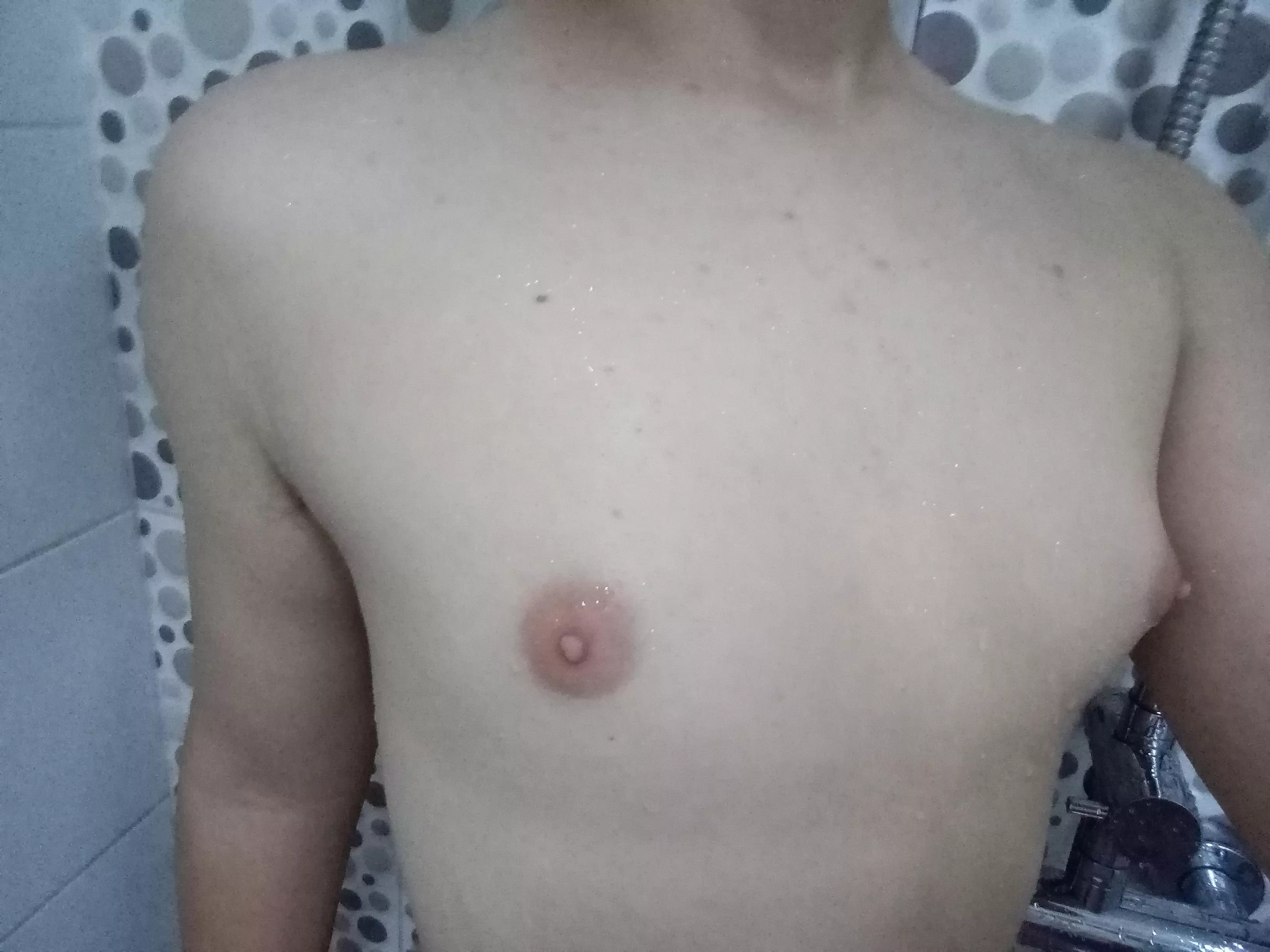 Just chilling with my tits out, I'm bored too DM me please :3