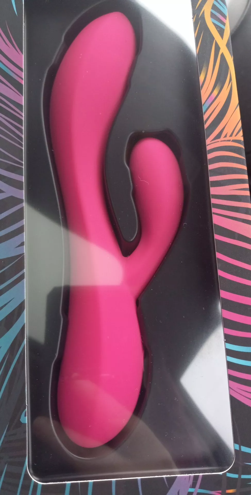 Just got myself a new toy for my birthday 😉 I can't wait to use it when I get home🤤