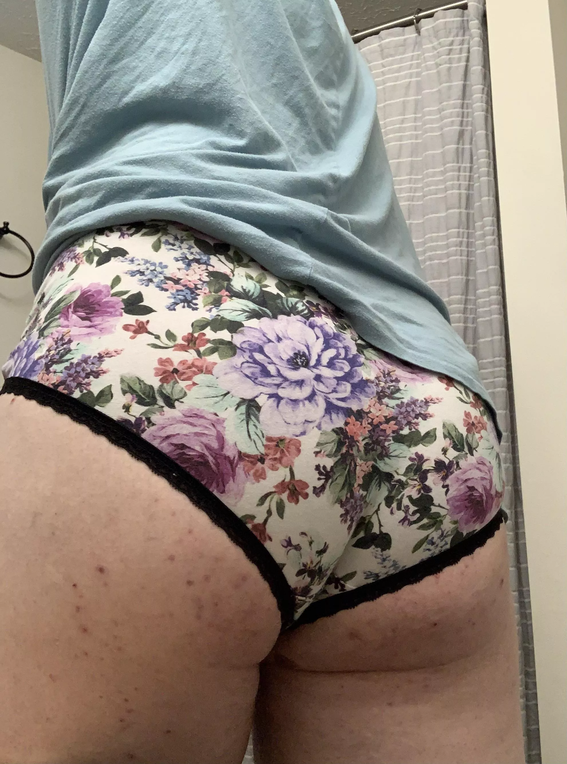 Just spank it! I know you want to 😉