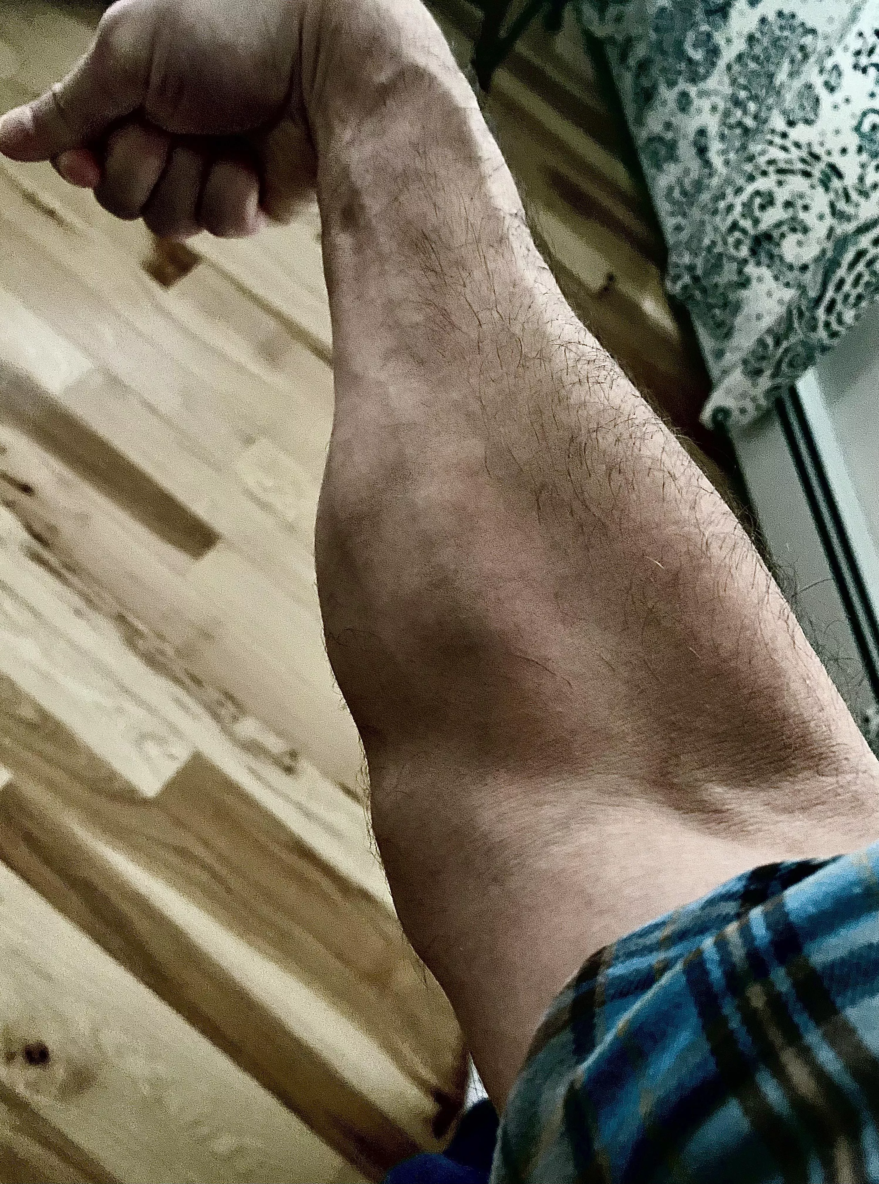 Just started training forearms hard, so itâ€™s not much. Hoping to be as impressive as some of the others on here soon! ðŸ’ª