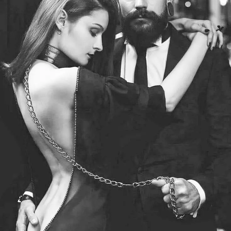 Just the one who knows how to be tender will earn the privilege of Dominating her. The power of a Dominant doesn’t come from his strength but from how does he use it and this means that knowledge is key. The softest caress of a Dominant can hold more p