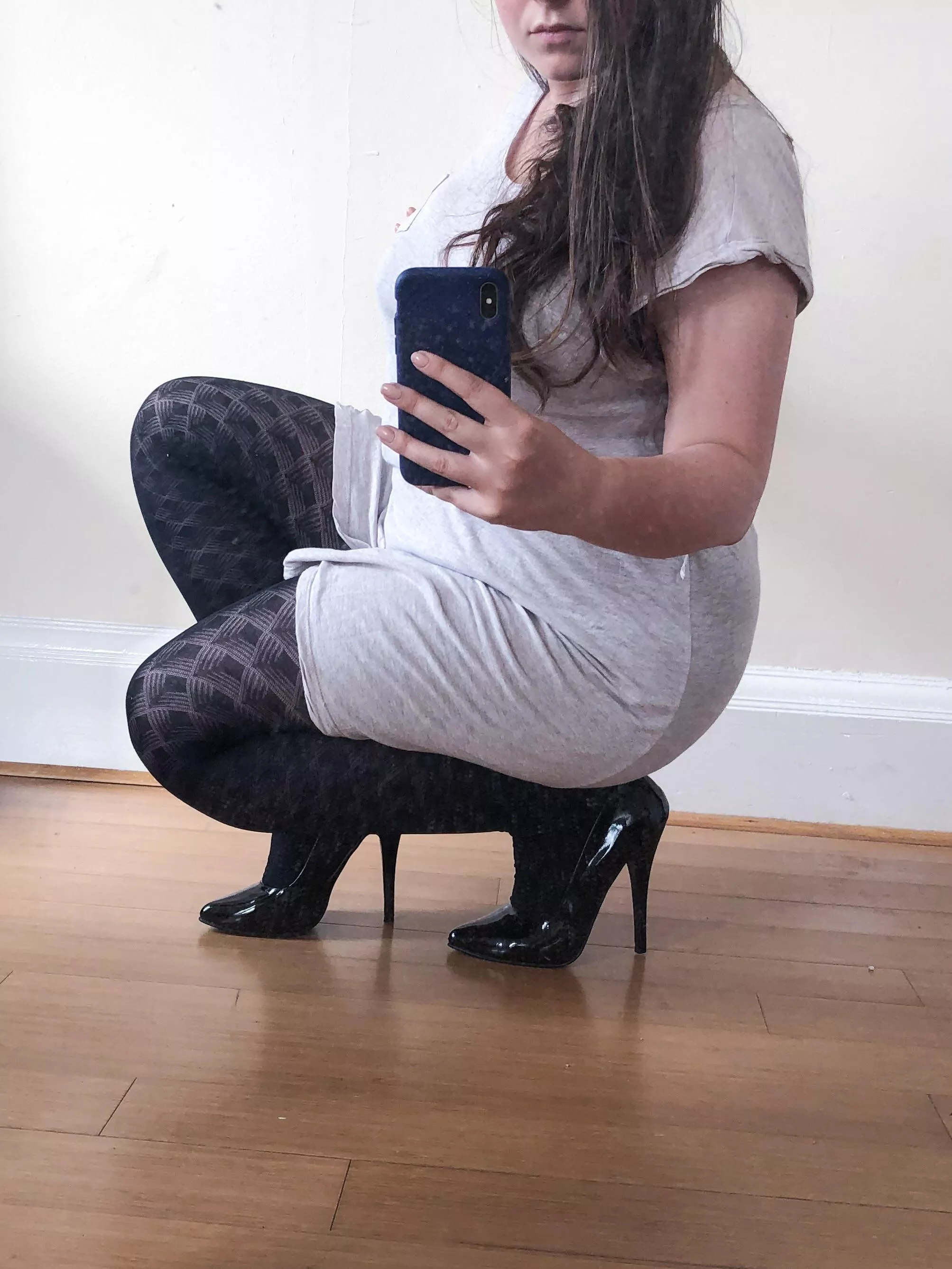 Just took some gorgeous photos of these tights and heels