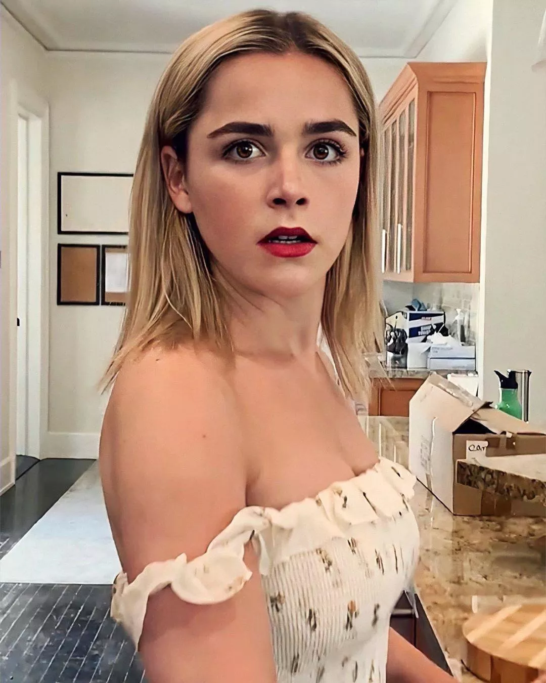 Kiernan Shipka is so hot