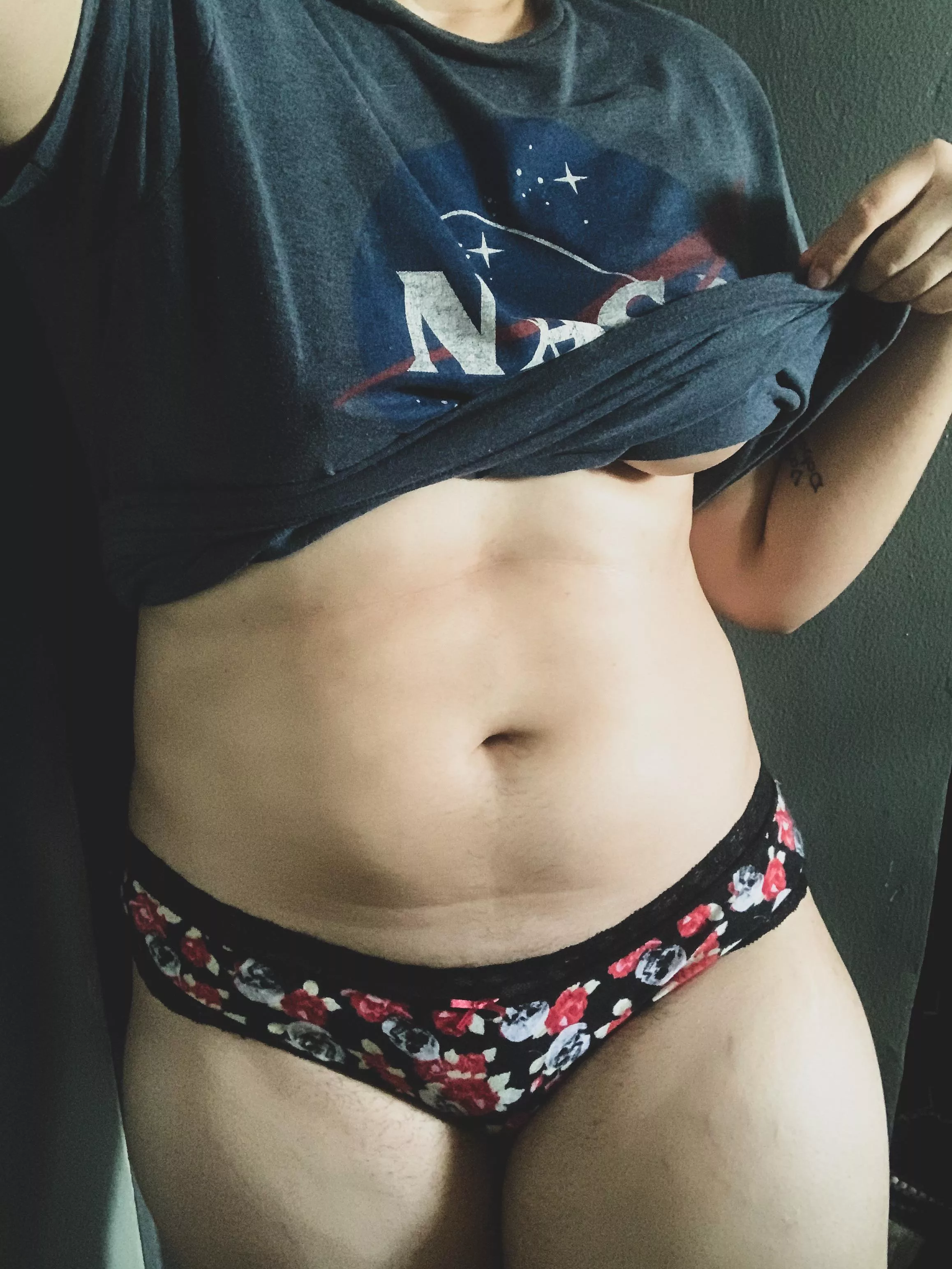 Kik: strangebae