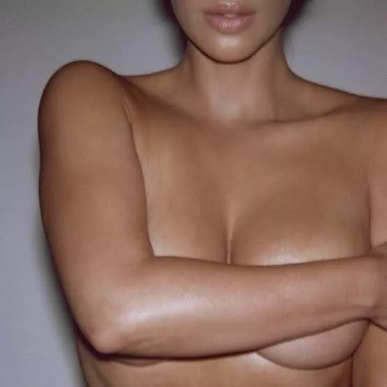 Kimâ€™s boobs