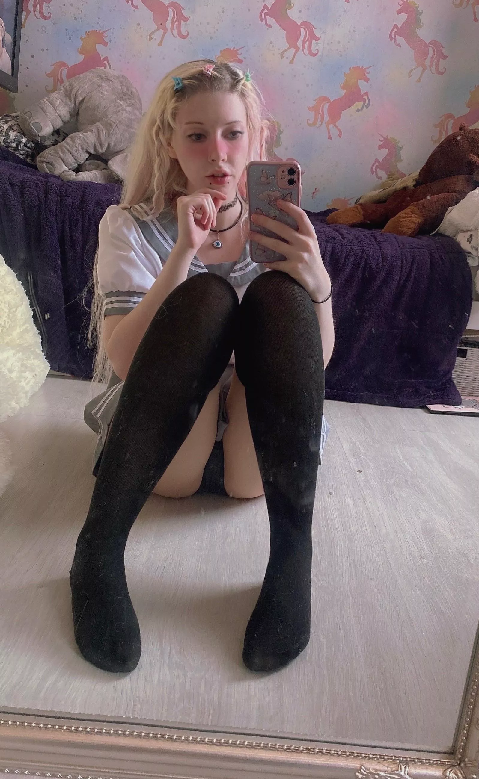 ♡ Knee socks and skirts are a perfect combo ♡