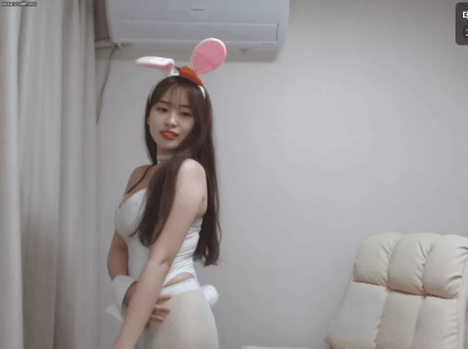 Korean hot bunny girl