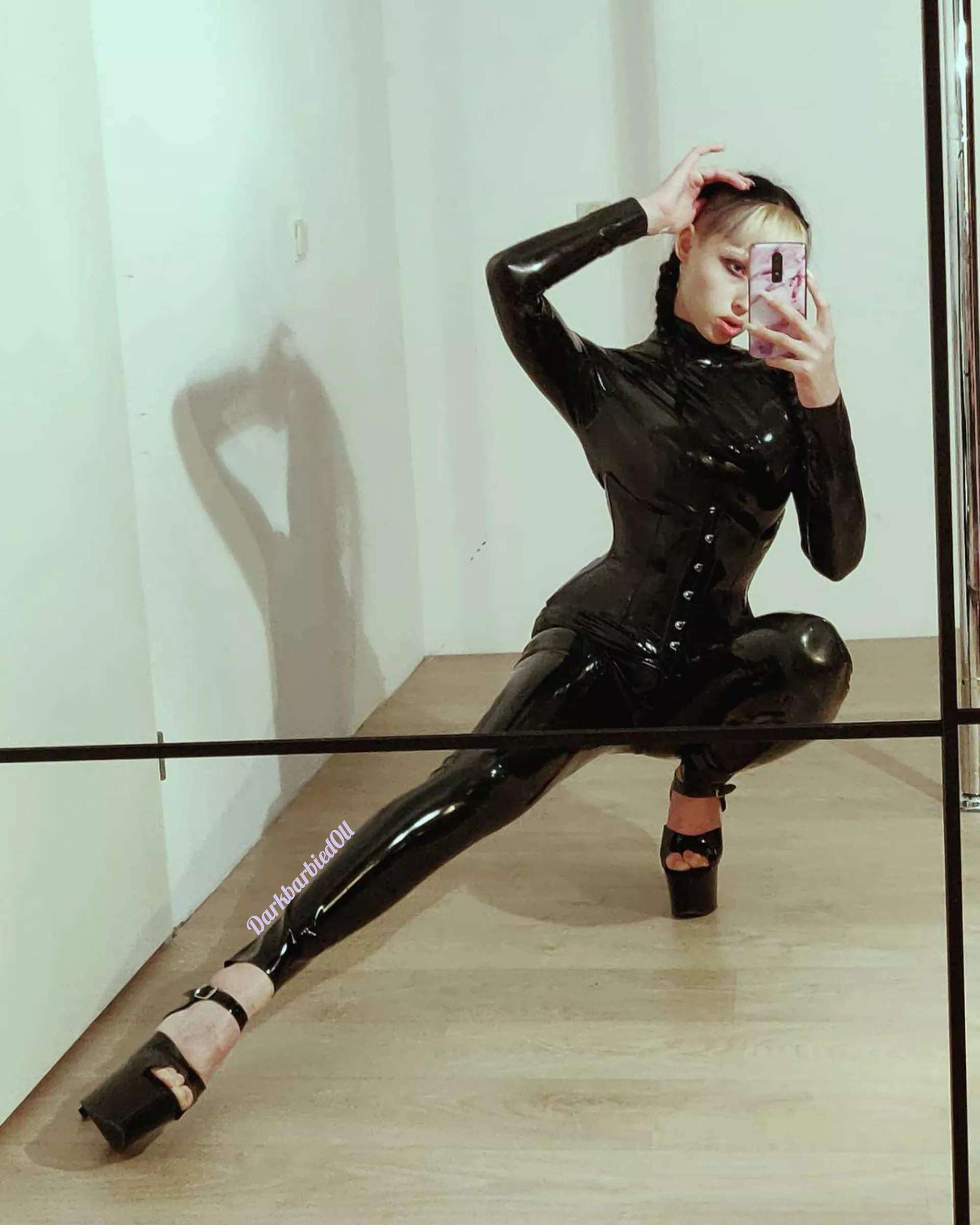 Laced up latex doll â›“ï¸ðŸ’ž [25f]