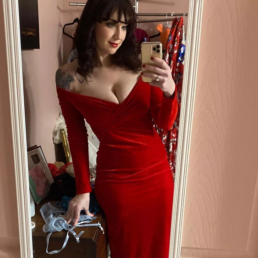 Lady in red