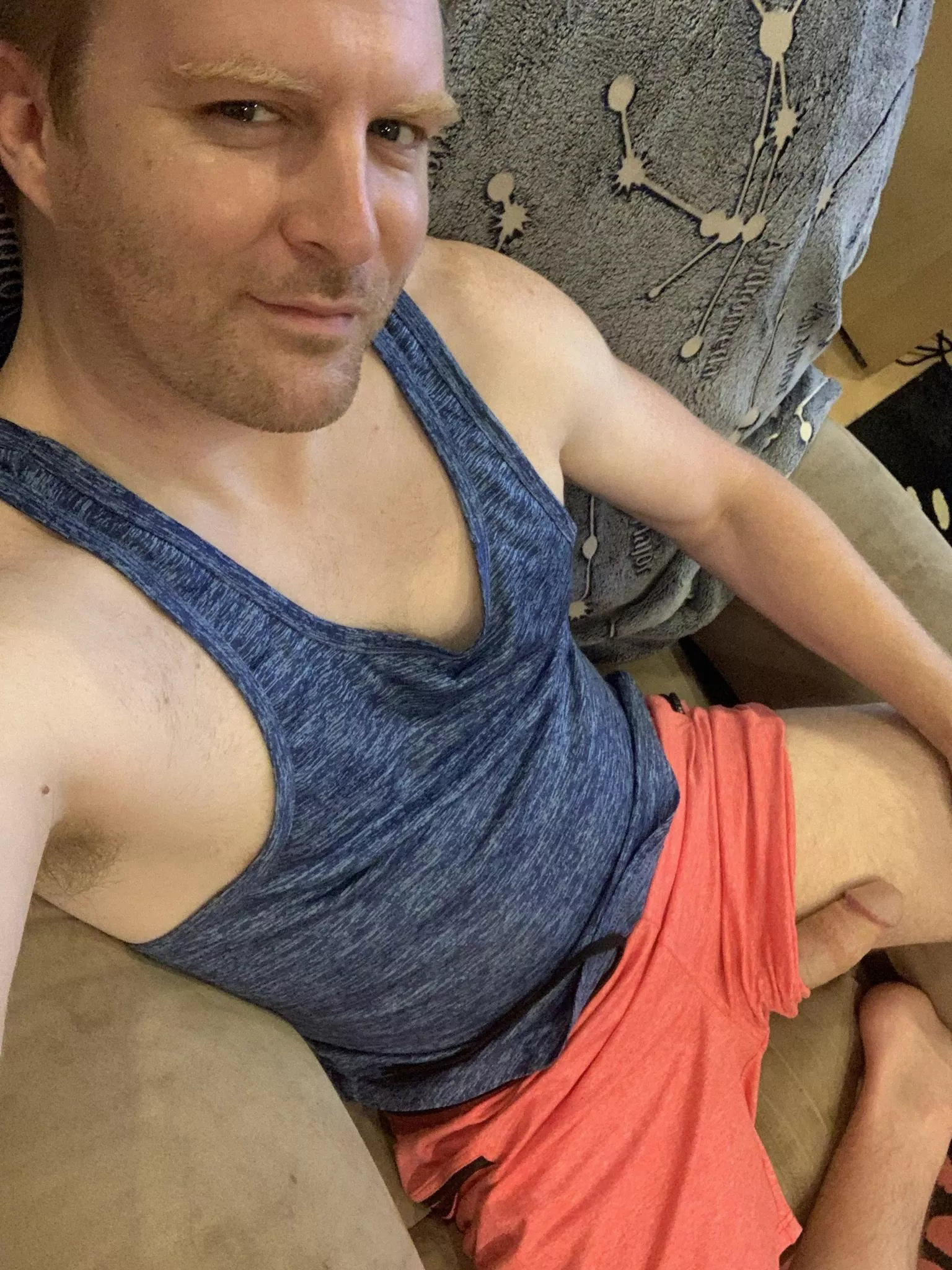 Laid back 37/M North of Atlanta looking to play with a couple or a wife on a date.