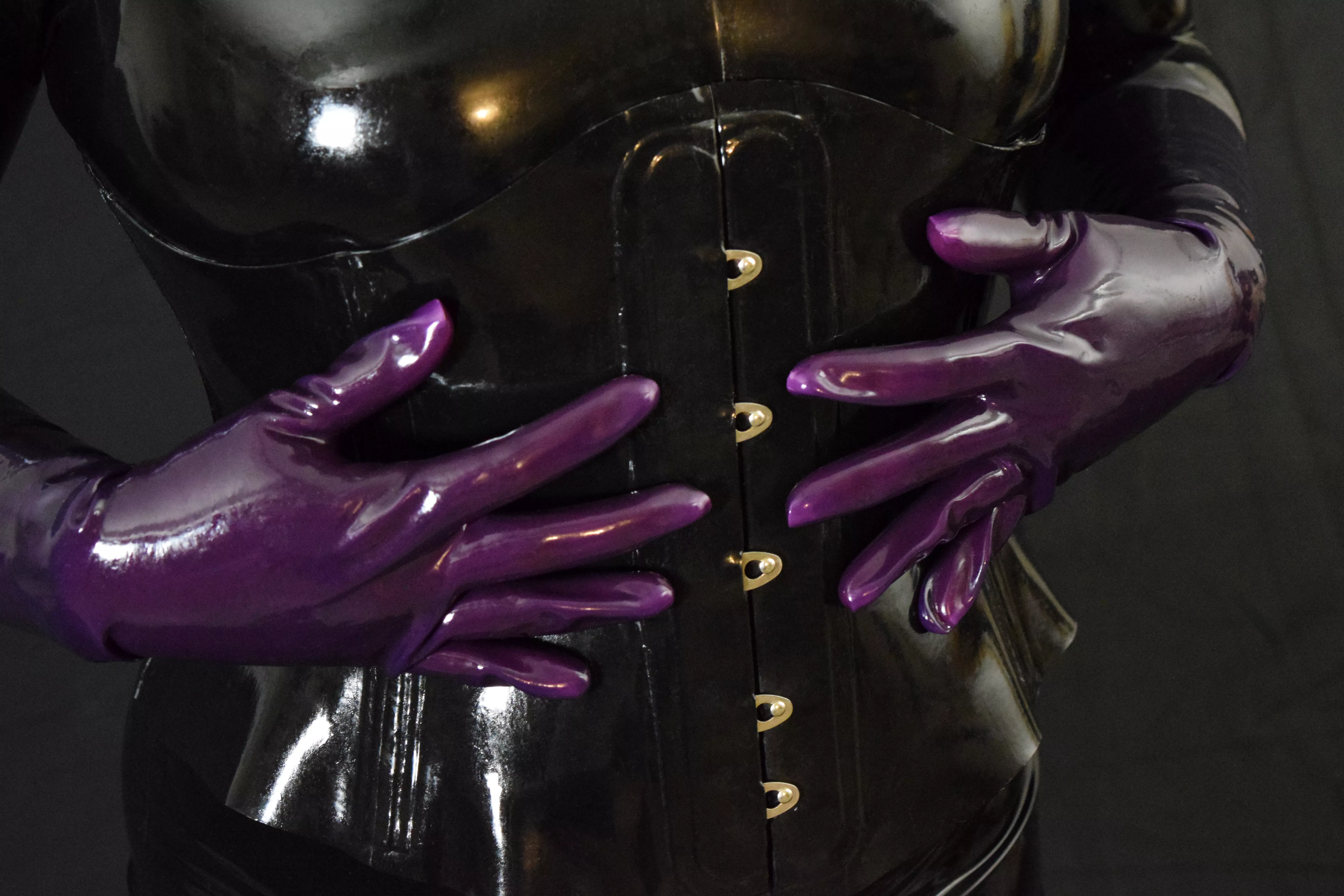 LatexJess - Purple Gloves and Corset