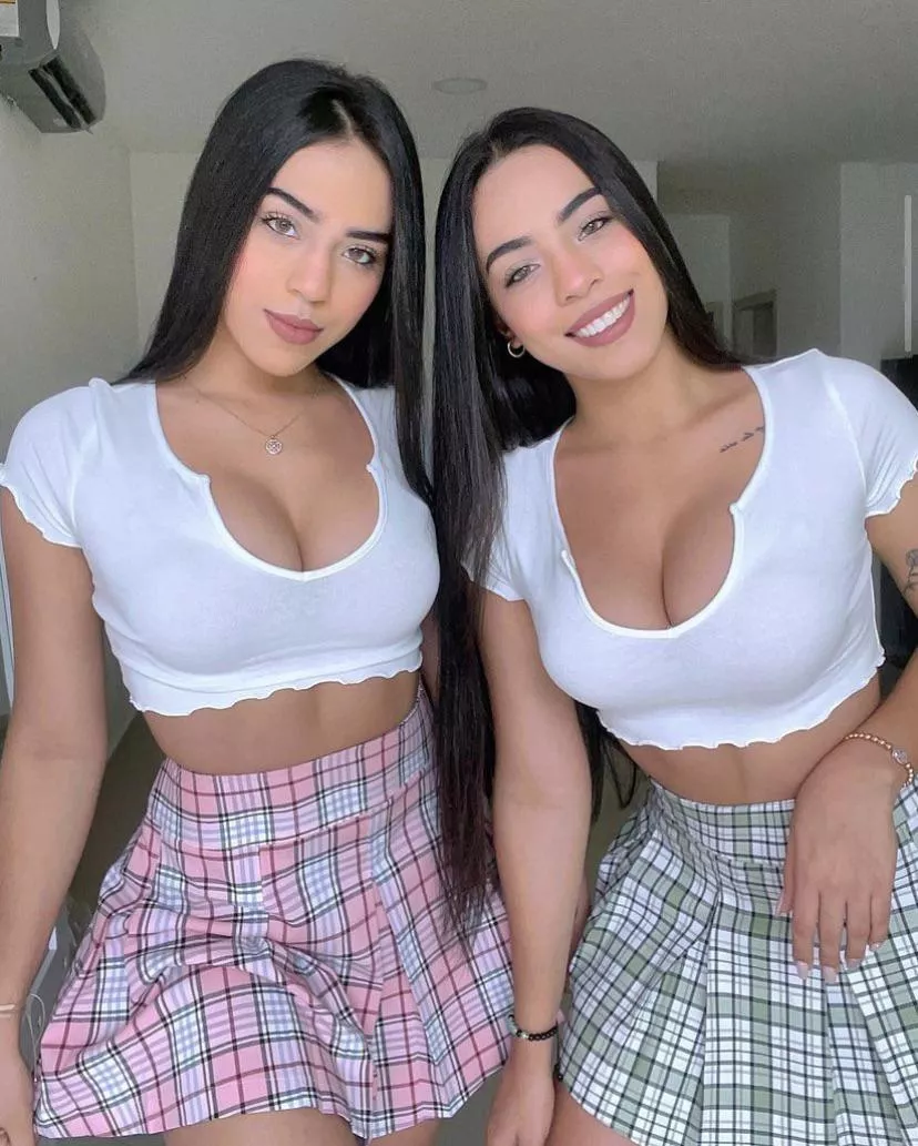 Latina Twins