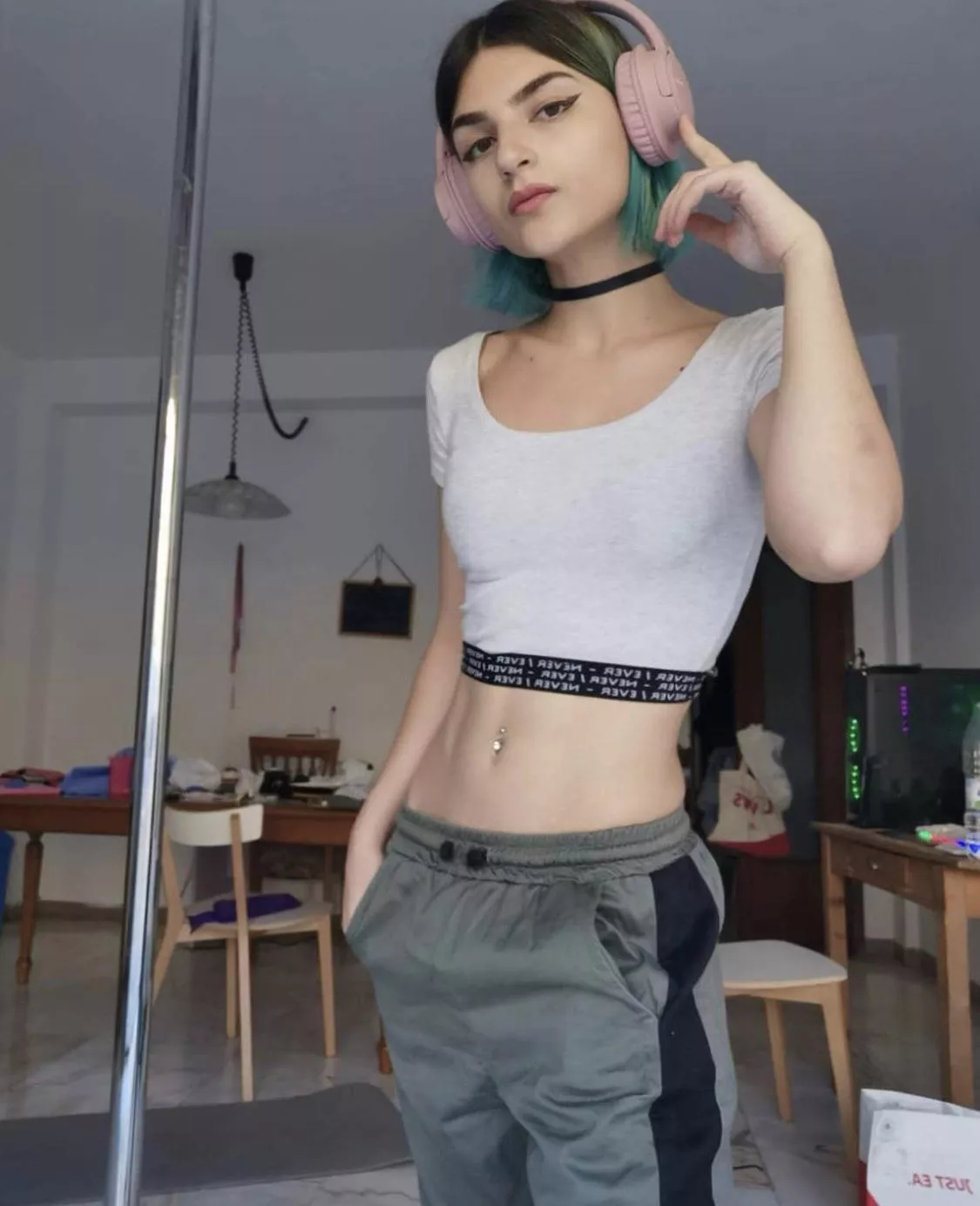 Lean midriff