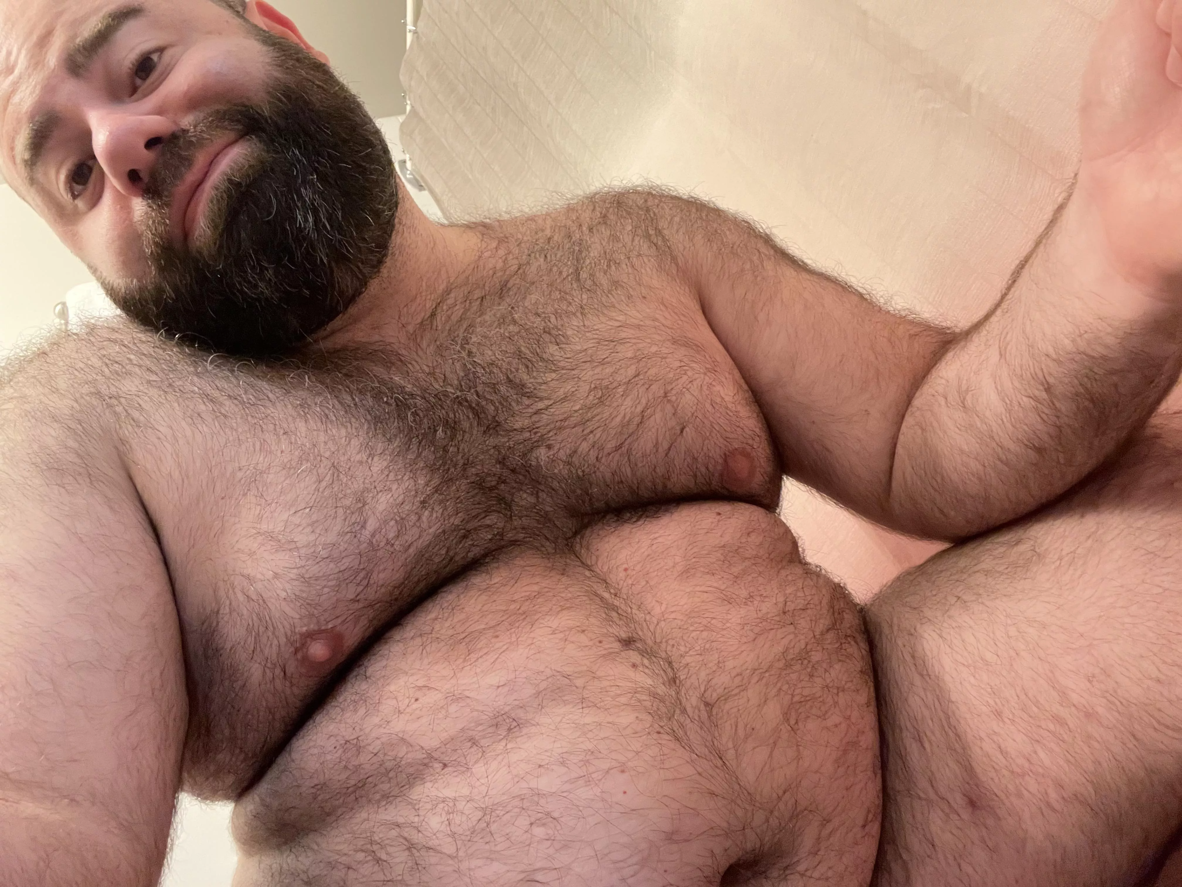 Let’s have a great week! 🐻 link in comments for nudes