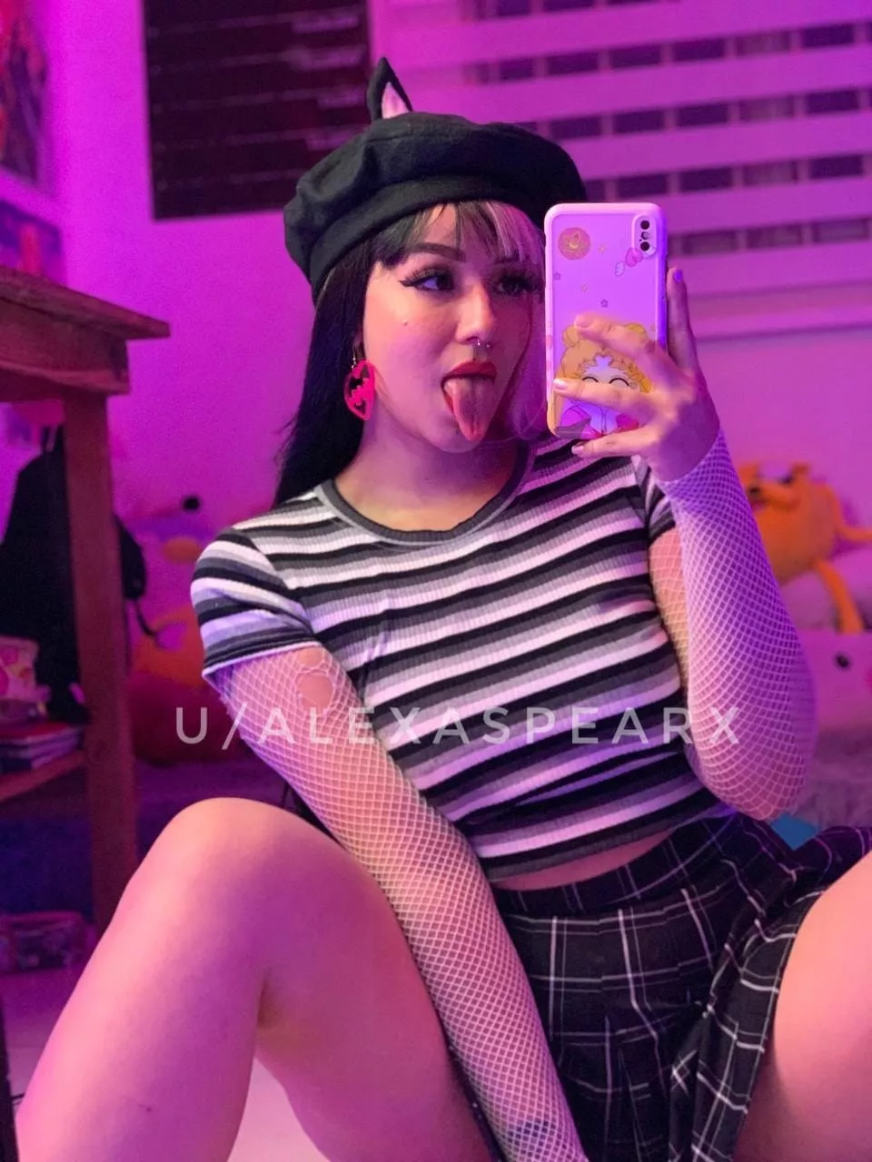 Like my cute outfit? wanna have a funny weekend with me? / SPH, GFE, JOI, SEXTING, CUSTOM, FEET PICS AND MORE [Selling] - / kik:Mirror.alexa - A great offer 22 premade videos for $9.99 🍆 send this emoji if you want buy that pack