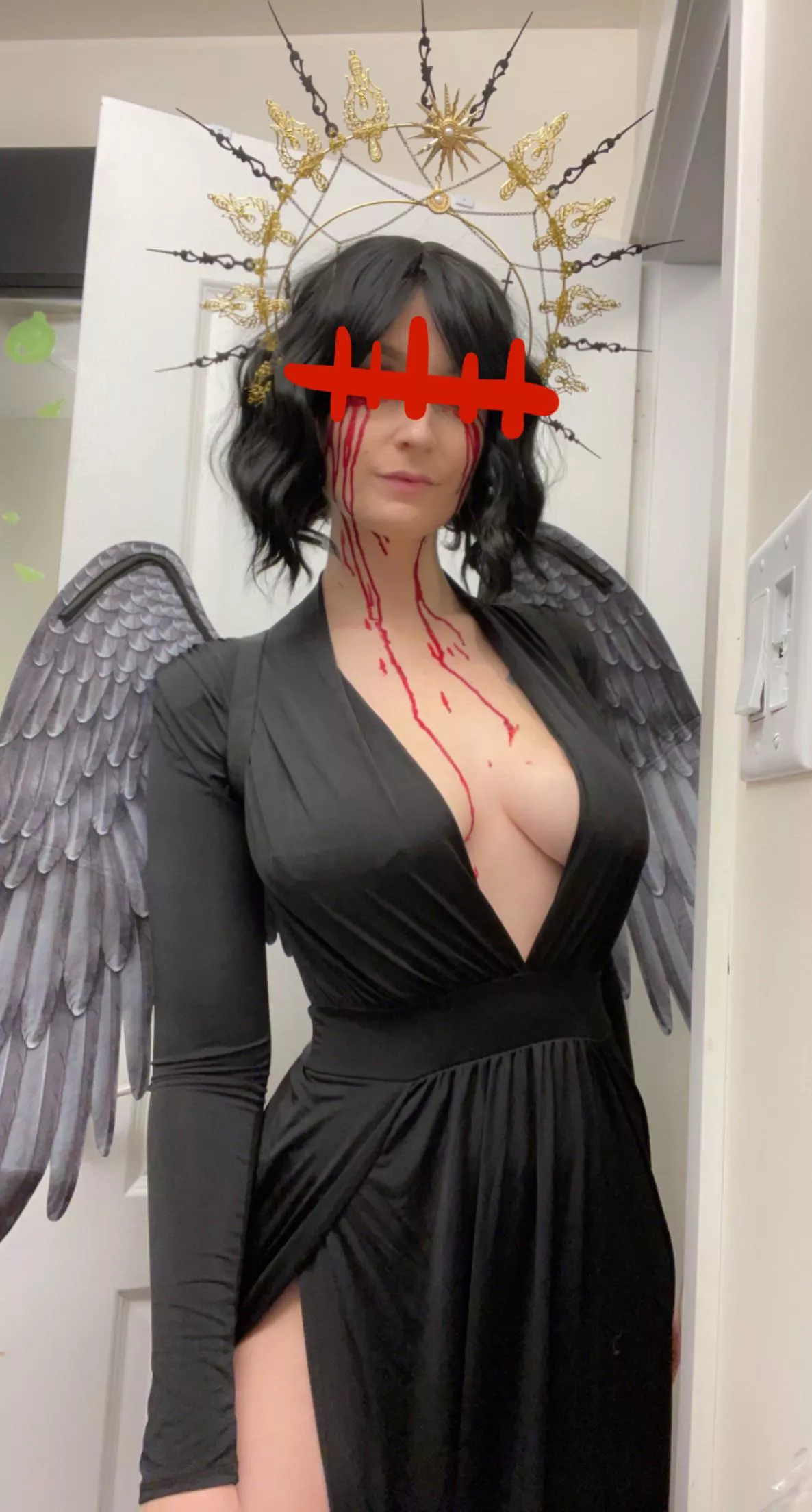 Like my fallen angel costume? [f]