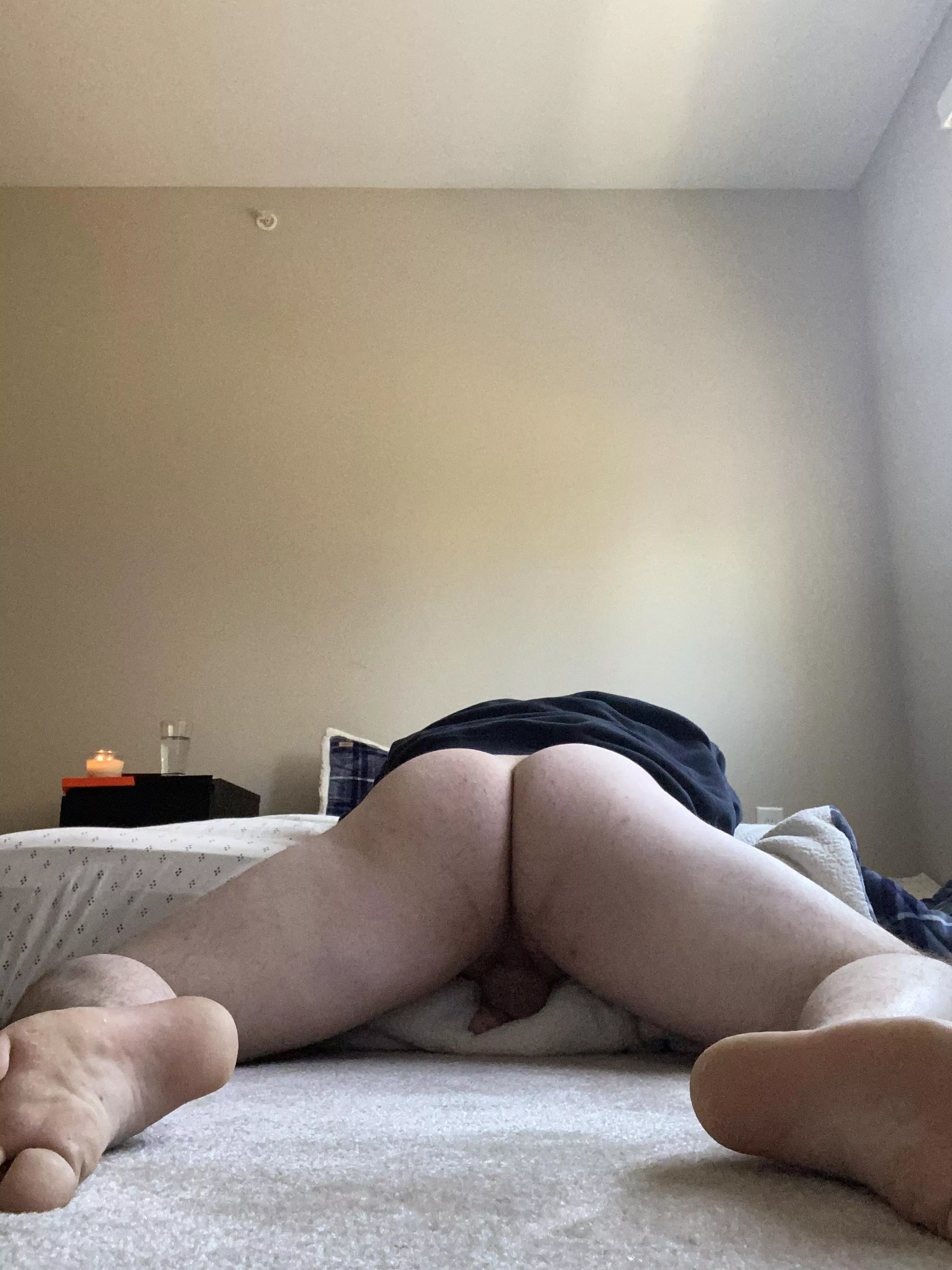 Like the view? I need dick ðŸ¥ºðŸ¥º Kik: urfavoritetoy123