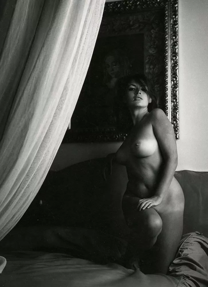 Linda Veras in Rome by Peter Basch, 1965