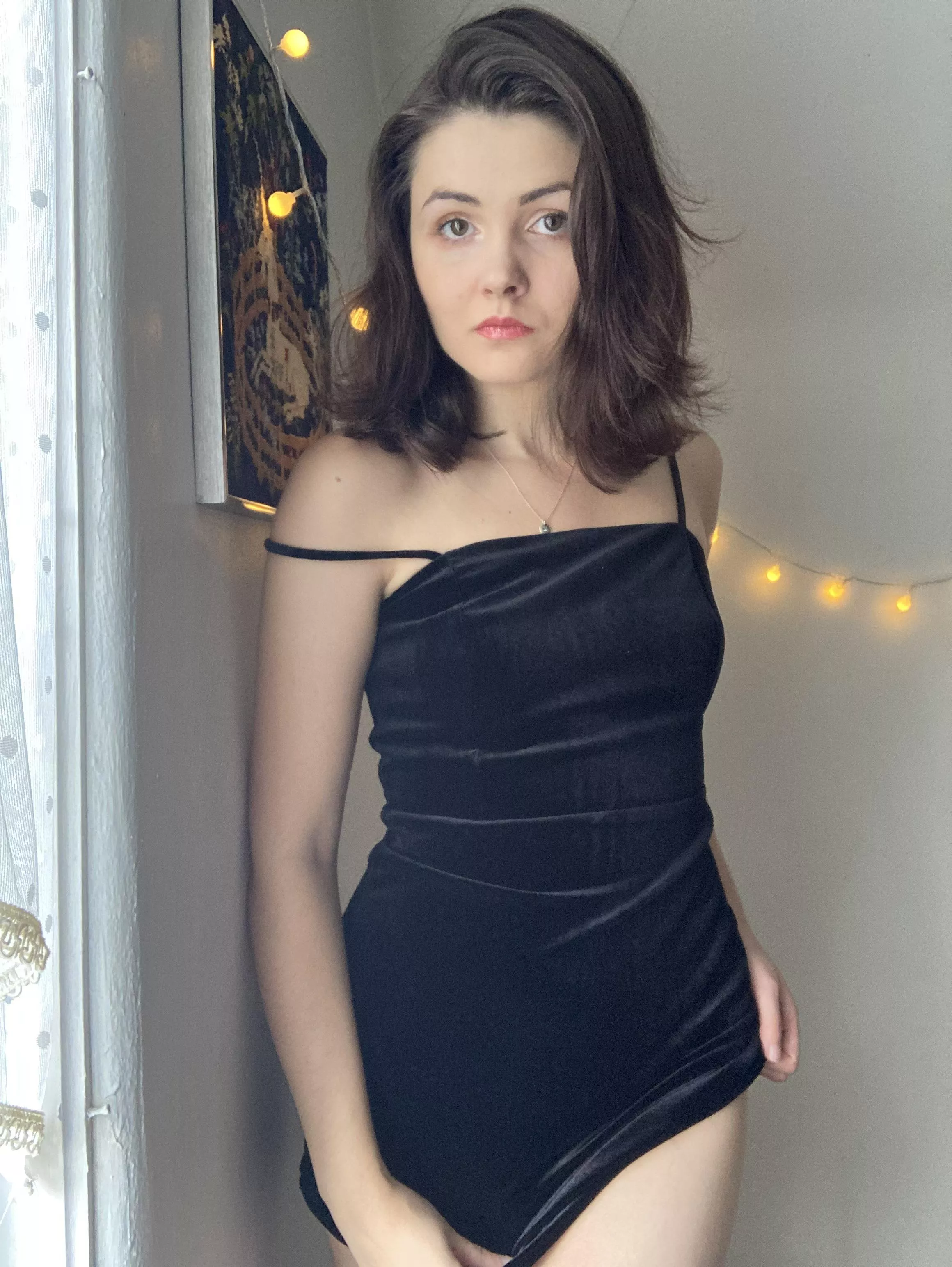 Little black dress [f]