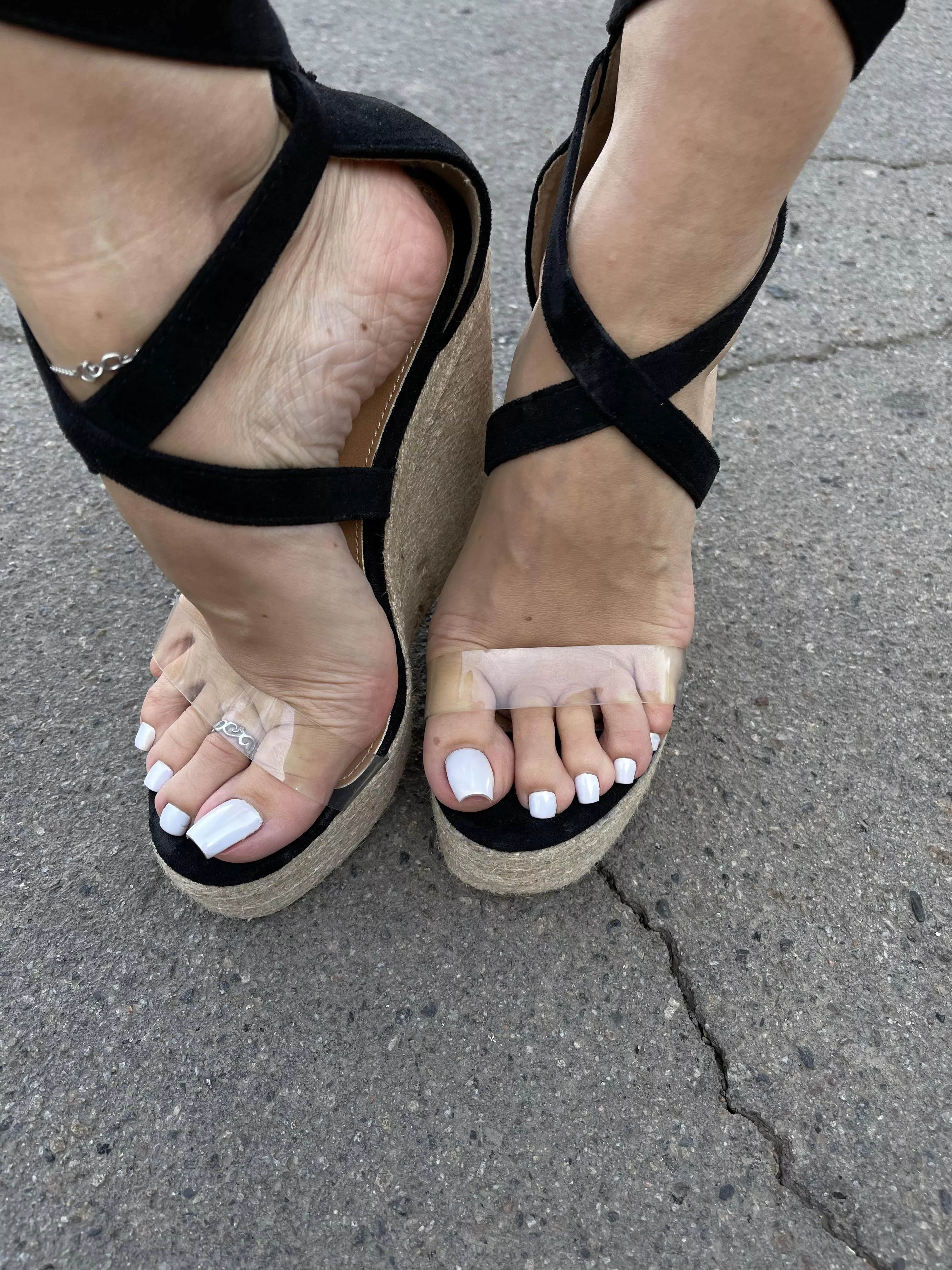 Long white nails and wedgesðŸ¤¤ðŸ¤ðŸ¥°