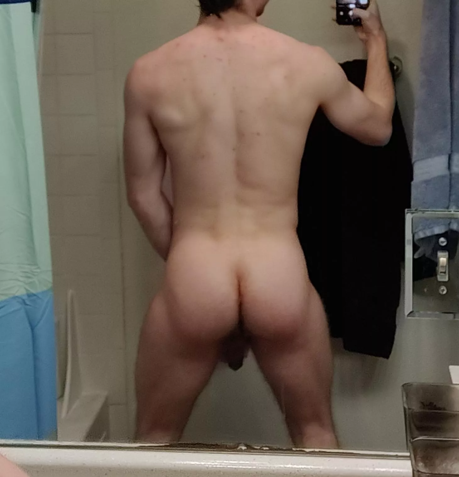 Looking for a bro to stretch my hole after the gym