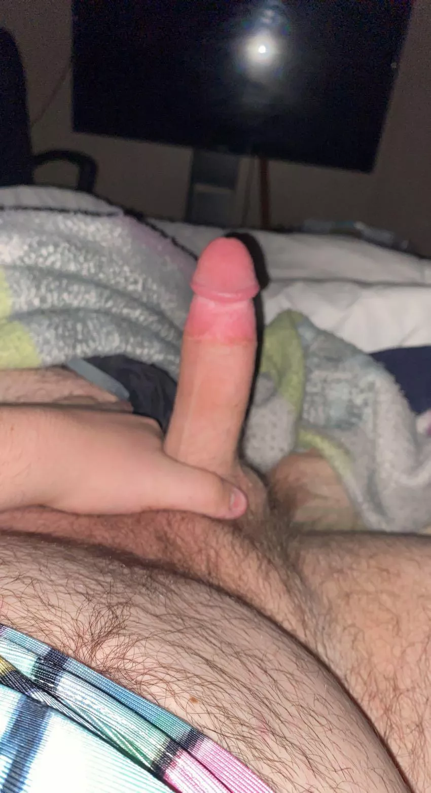 Looking for some chubby daddys to play around withðŸ˜ˆ amos: desil_power69