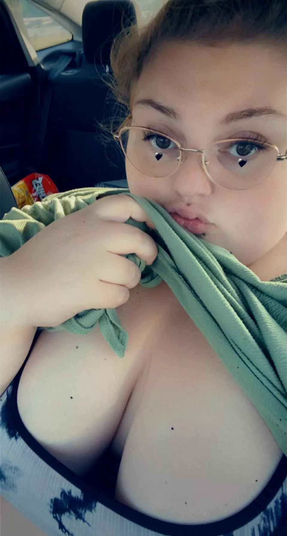 Love flashing my tits in the car