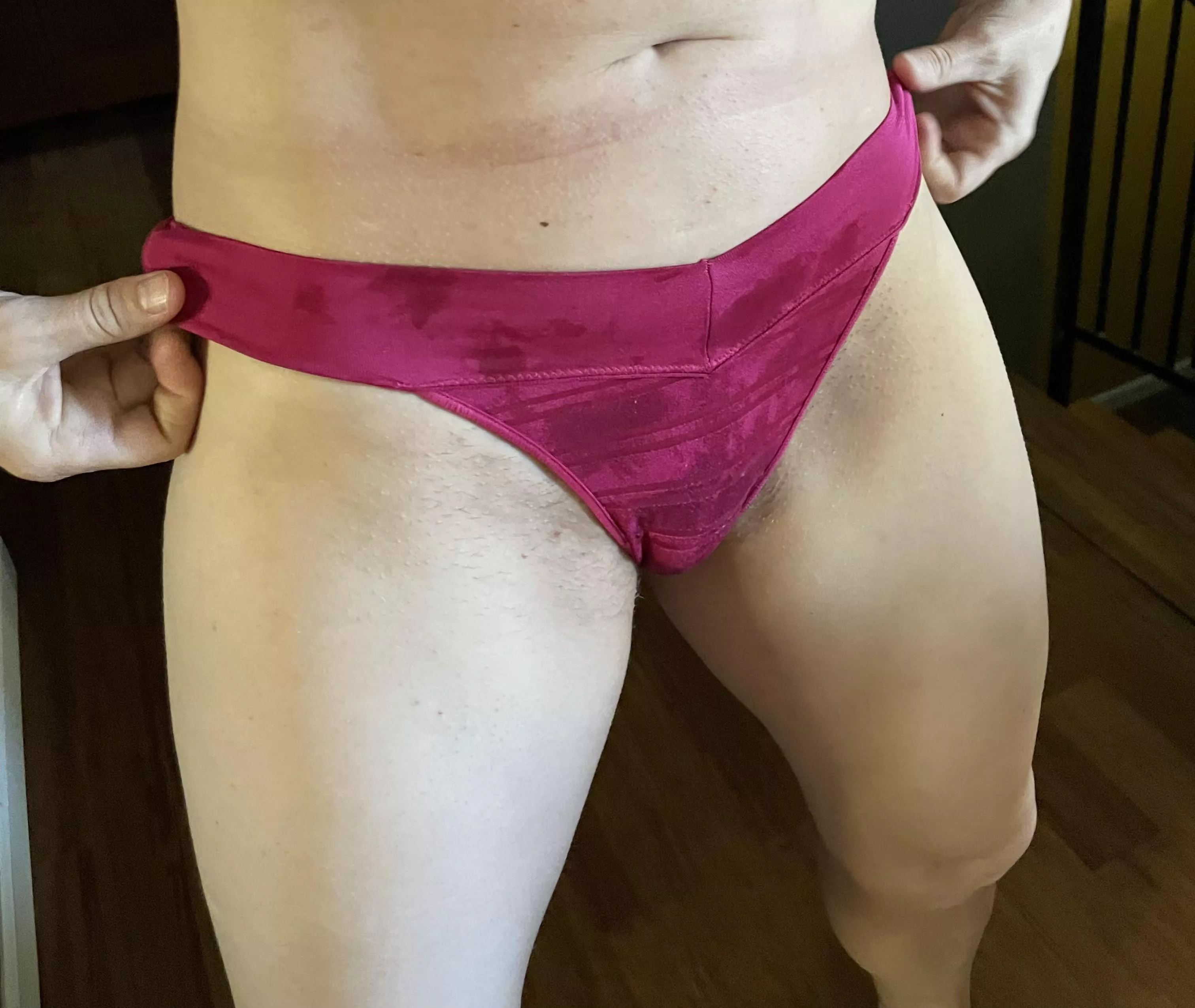 Love making clients happy [39F] ðŸ¥°ðŸ¥° Sweet cream, aromatic and dirty... Let me know your preferences ðŸ¥°fet friendly, open minded ðŸ˜˜ [Selling] videos, photos, panties/bras/yoga pants/ASK, pee & spit vials, Kik experience âœ¨ kik: curious_conte