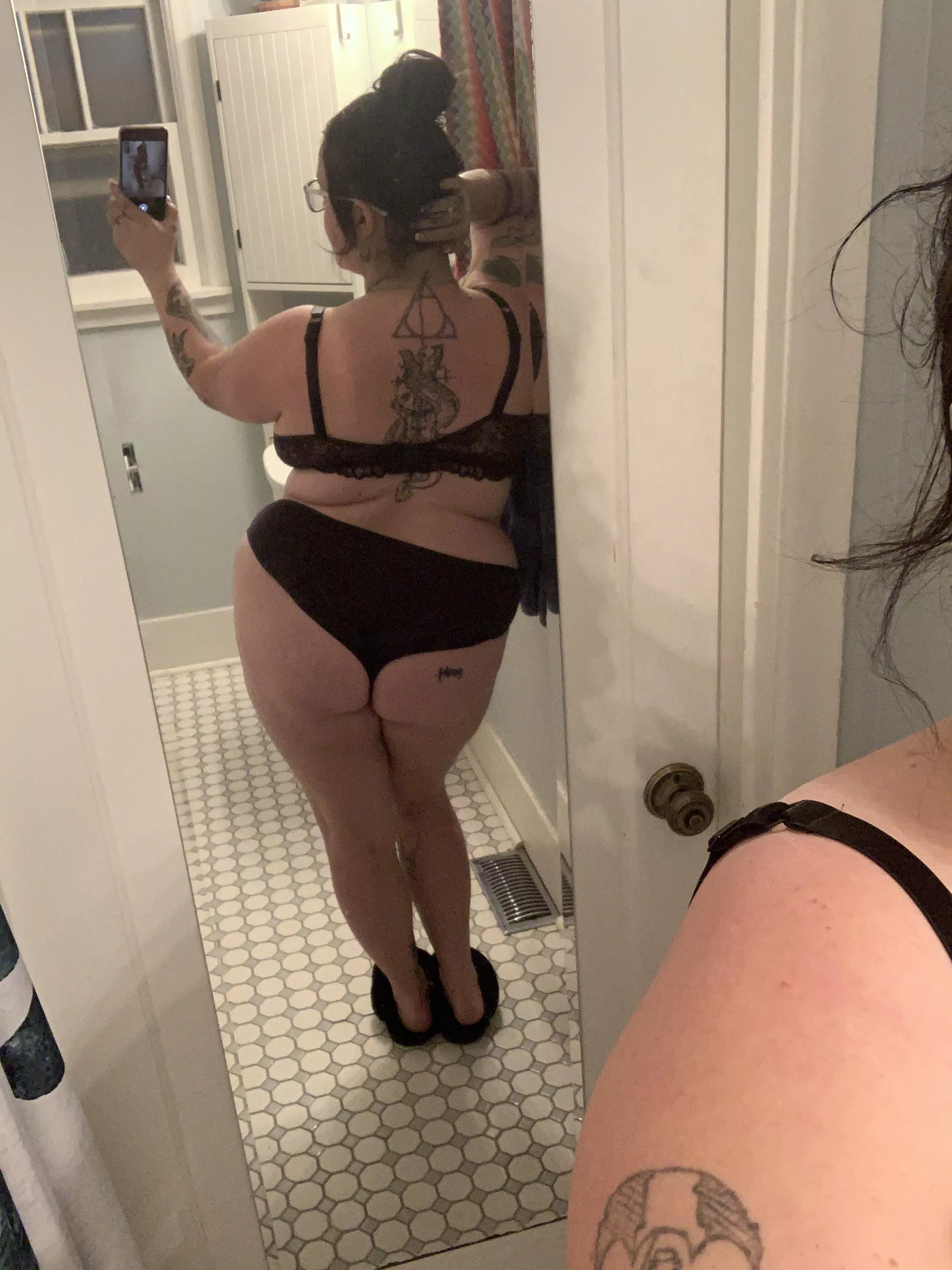 Love this community for loving my curves