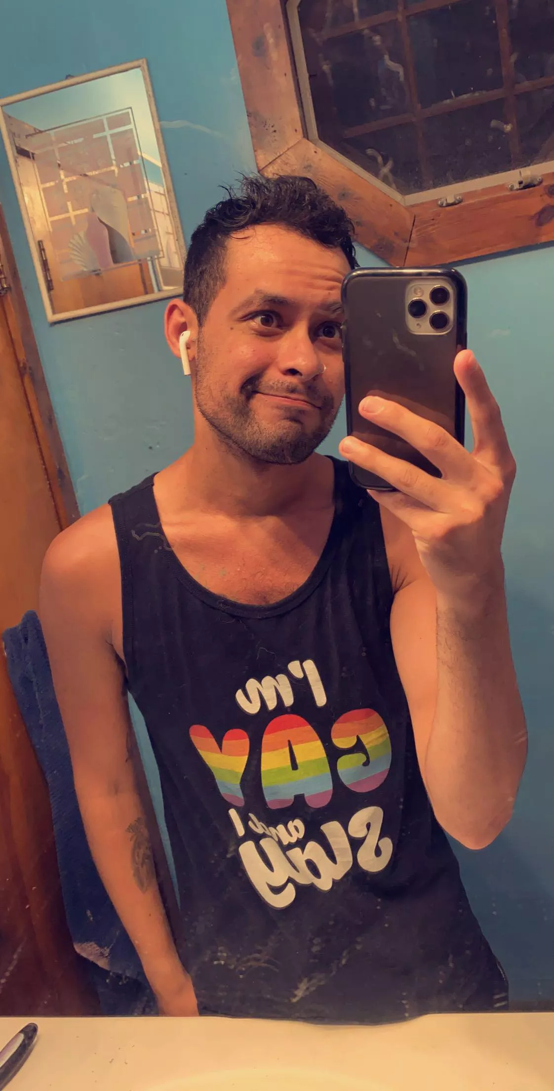 Love this tank top lol