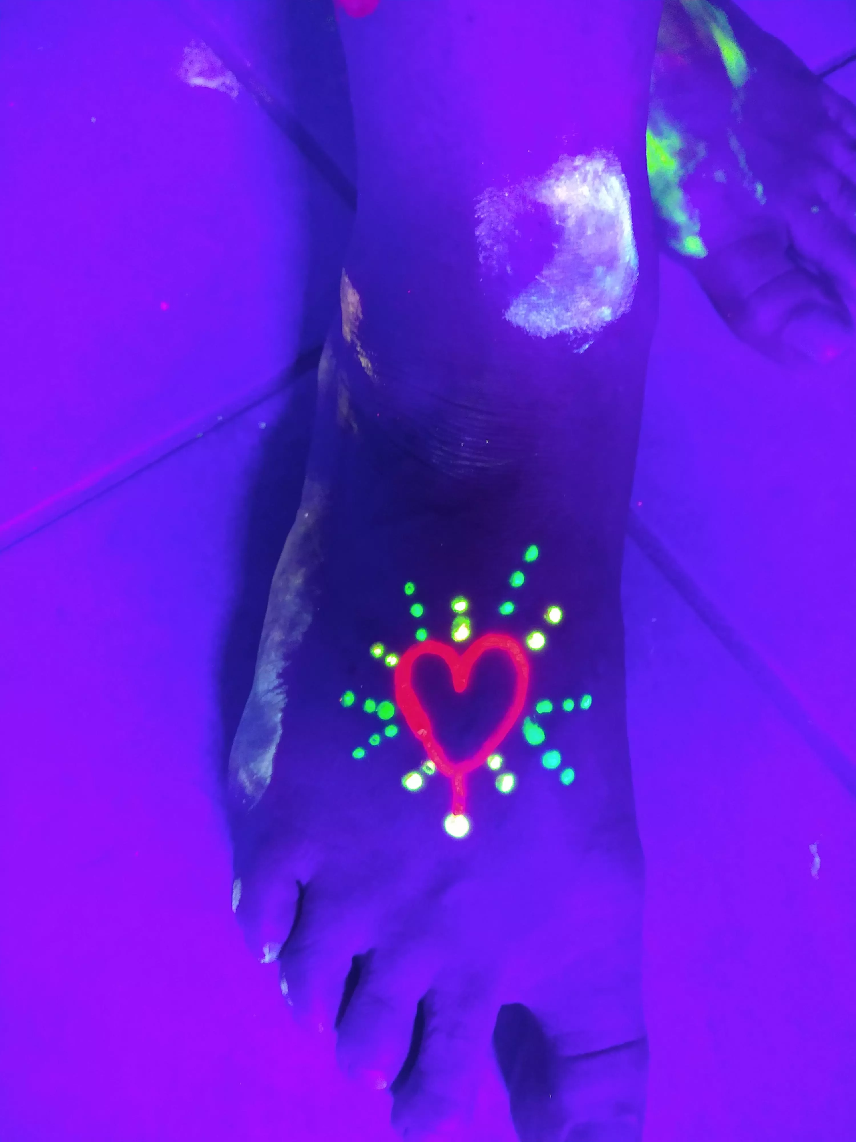 Love working with the black light and luminescent body paint.