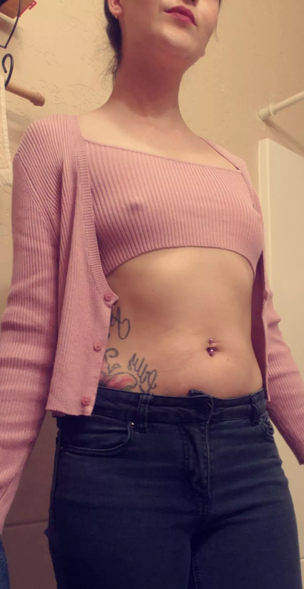 Loved the new top what ðŸ˜Š what about you? (F)