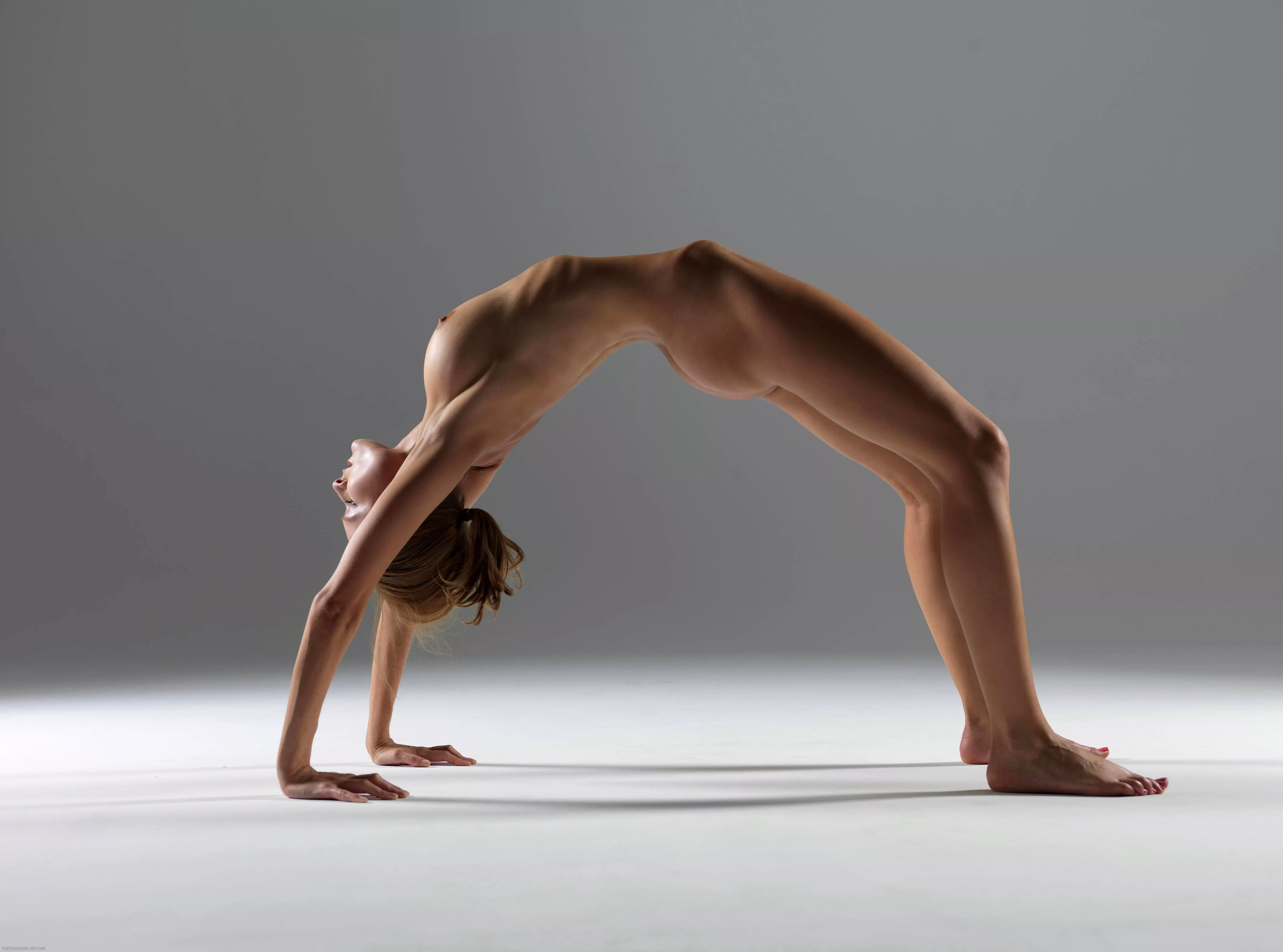 Luba Shumeyko backbend