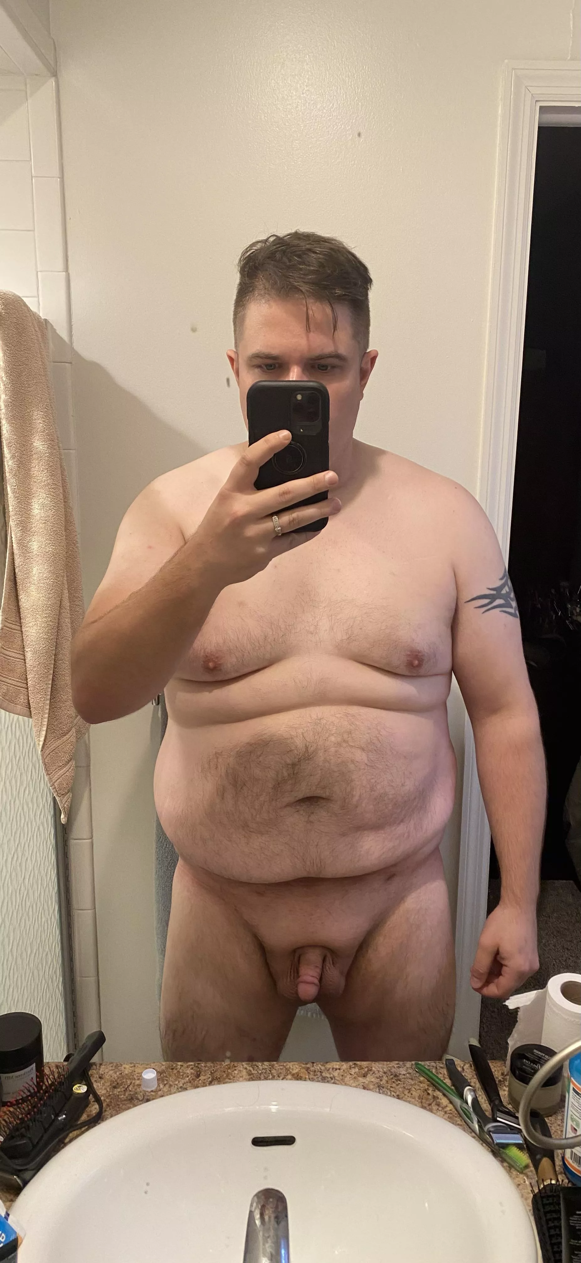 M [34] 6â€™1 255lbs. Hard to believe I used to be 309lbs! Stoked that I am down 54lbs