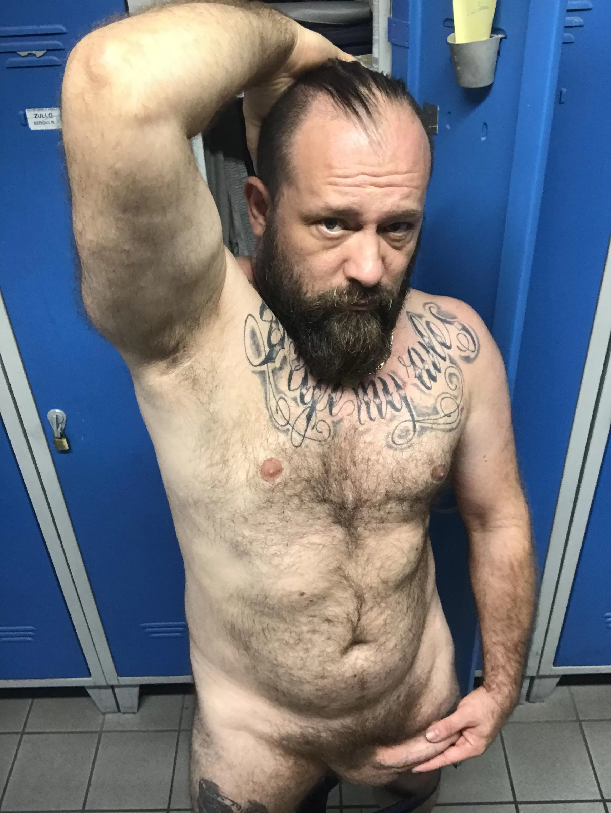 (M) (41) Honestly, would you go out to dinner with me and then end the night in a tangle of bodies?