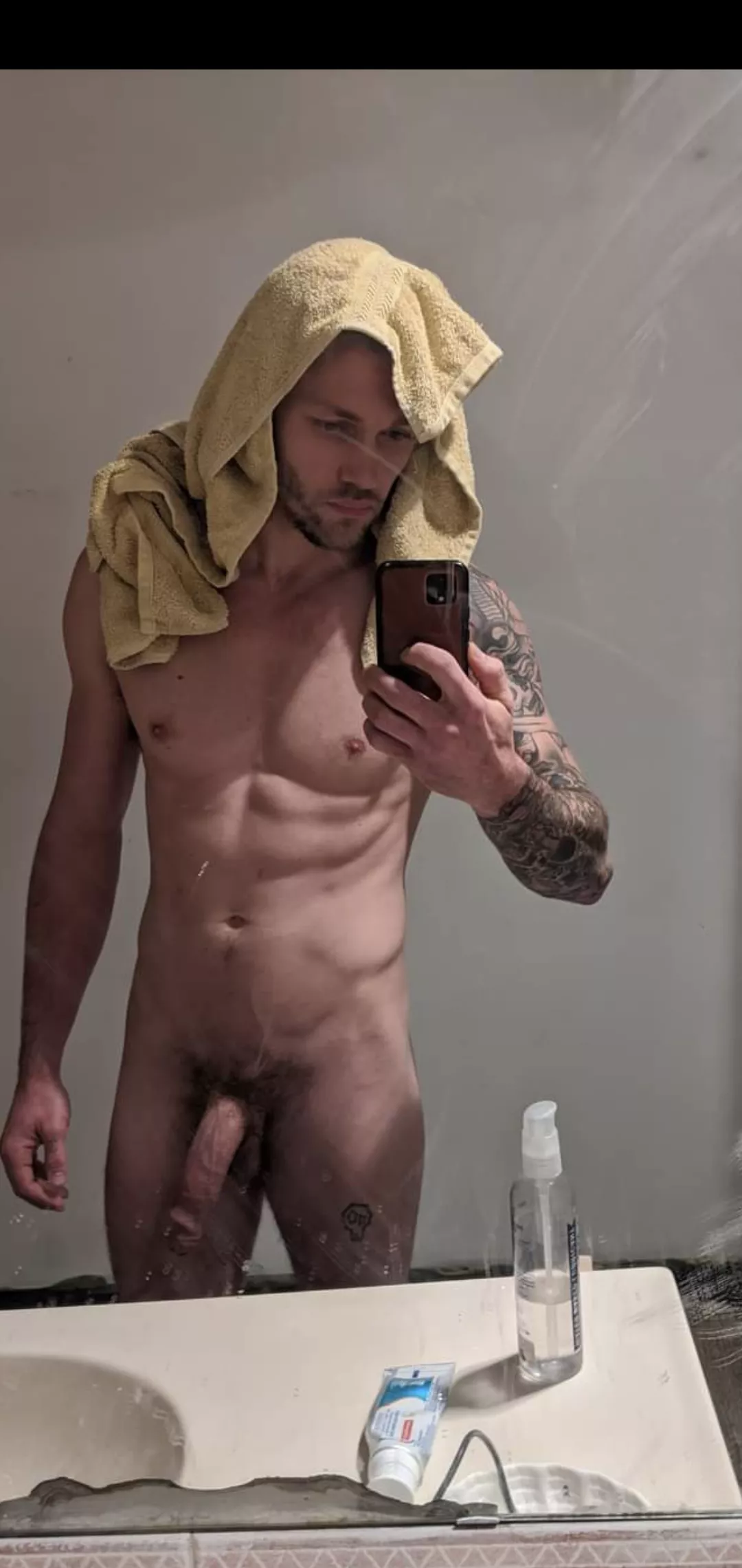 (m) First time posting, let me know what do you think