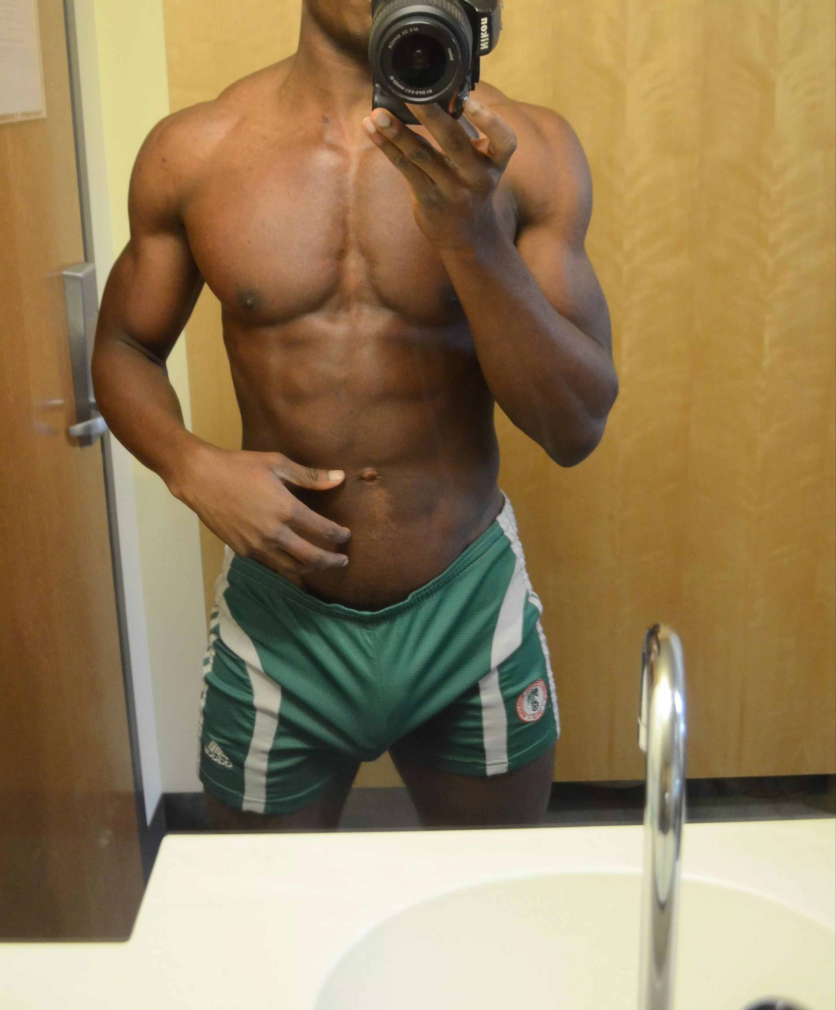 [M] New to this subreddit but I like to workout so heyy 👋🏾