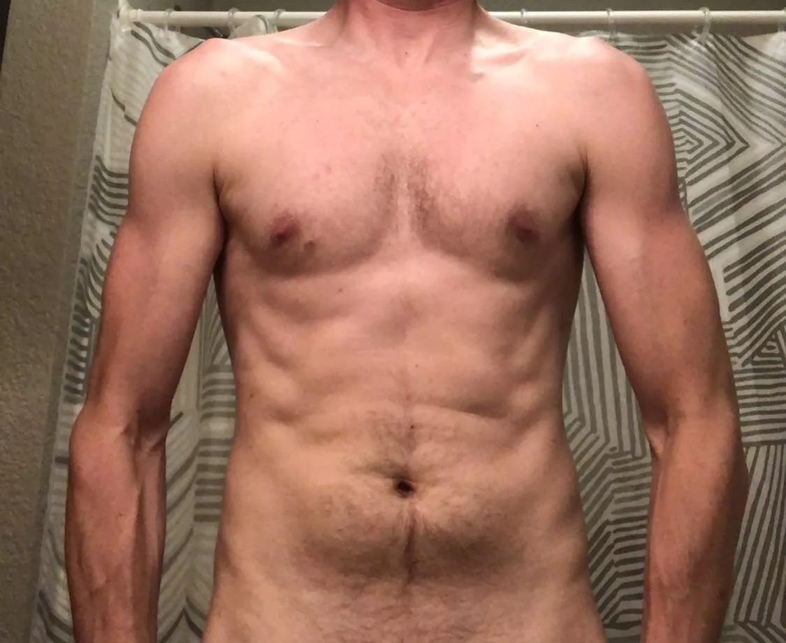 [M] post workout mirror selfie