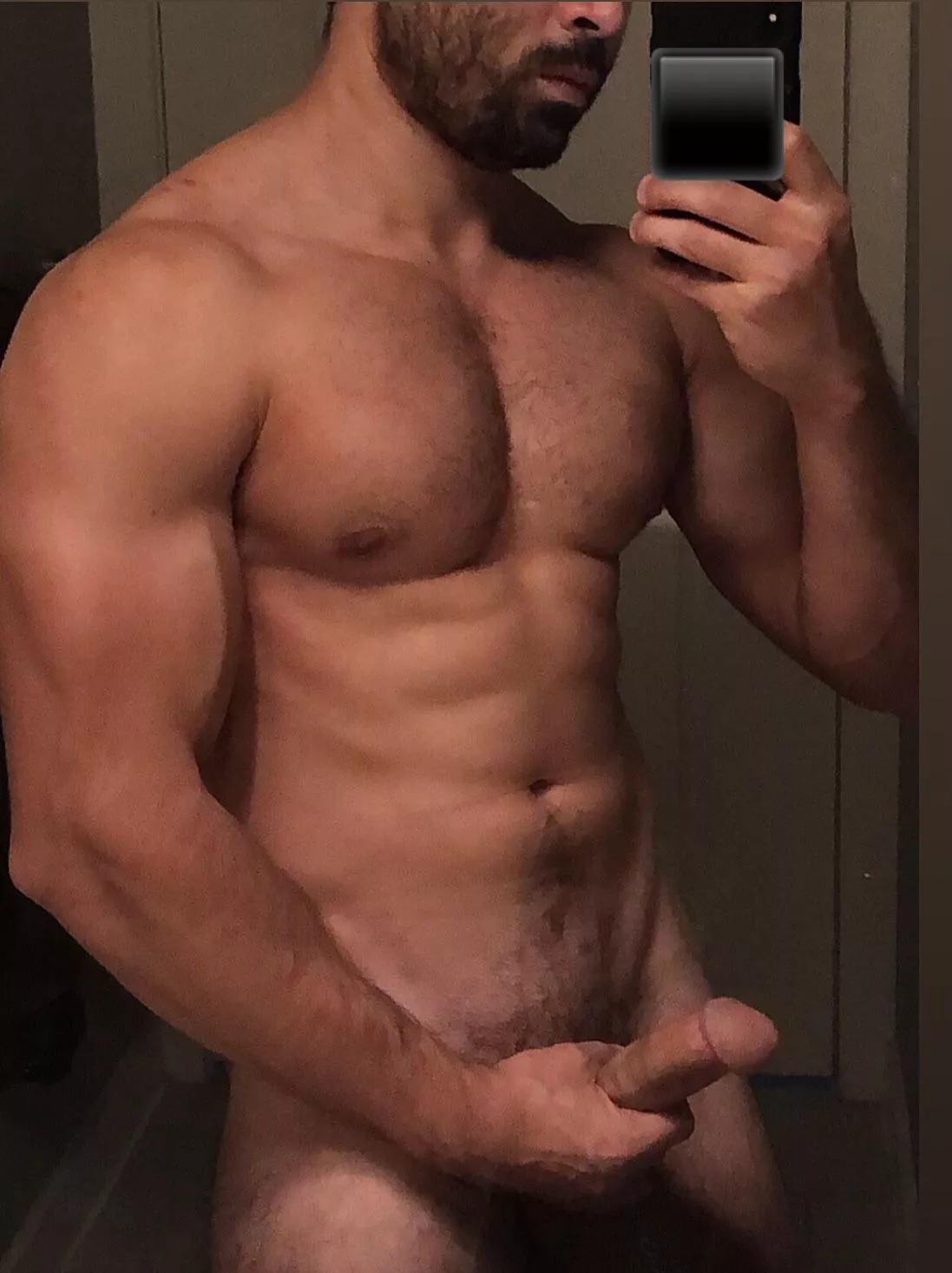 [M] Sneak peek before the sauna ðŸ˜‰