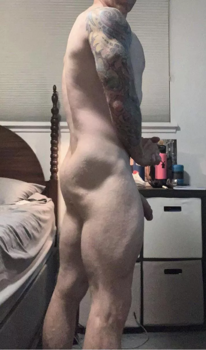 (M) this probably won’t get any love. But I am really liking my gym progress. What do you ladies think. Shoot me a message