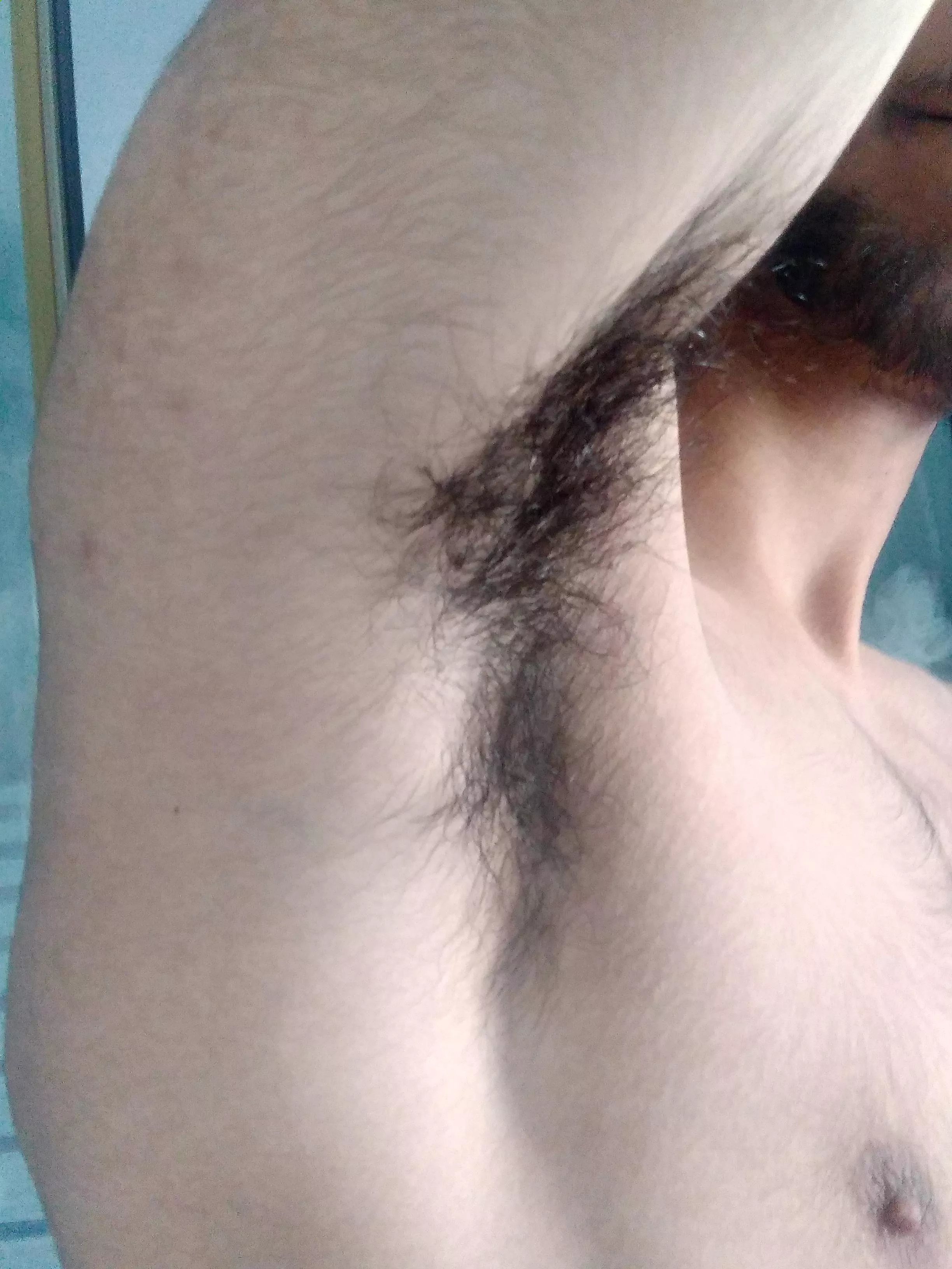 M21 looking for a hairy bro