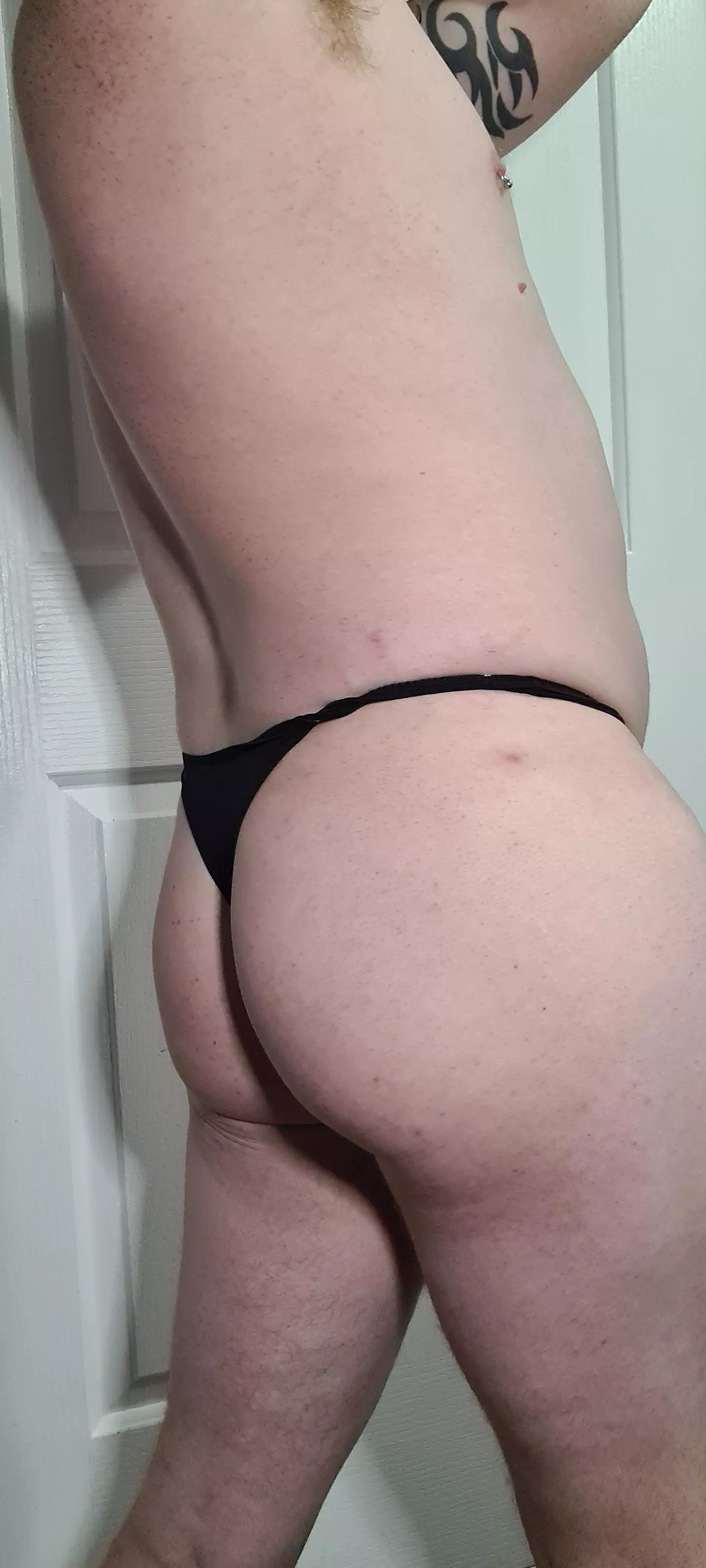 M29 what do you think of this tight little bubble butt ;)