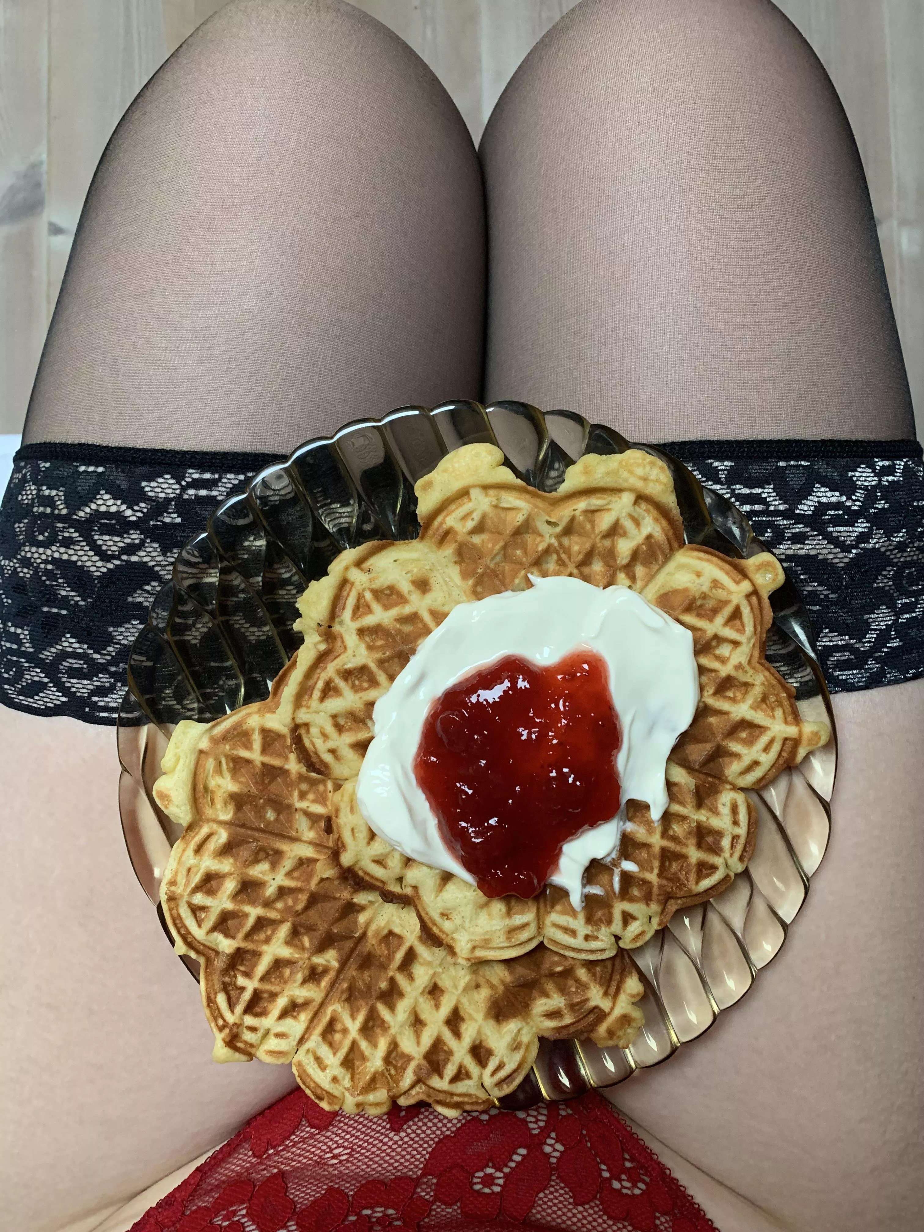 Made some waffles for you😇