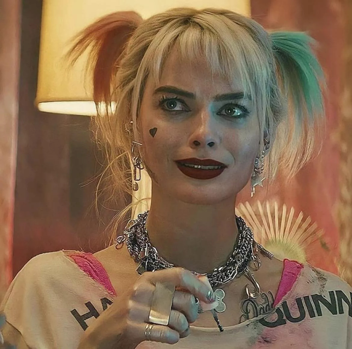 Make me your boy toy as Margot Robbie